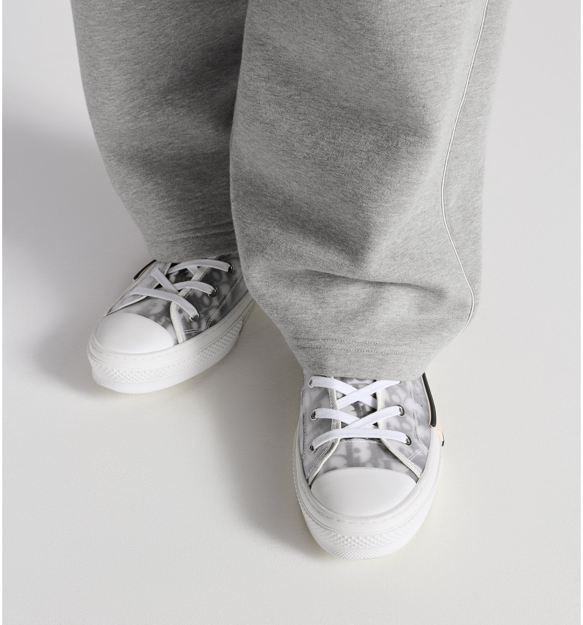 aria_look B23 League High-Top Sneaker