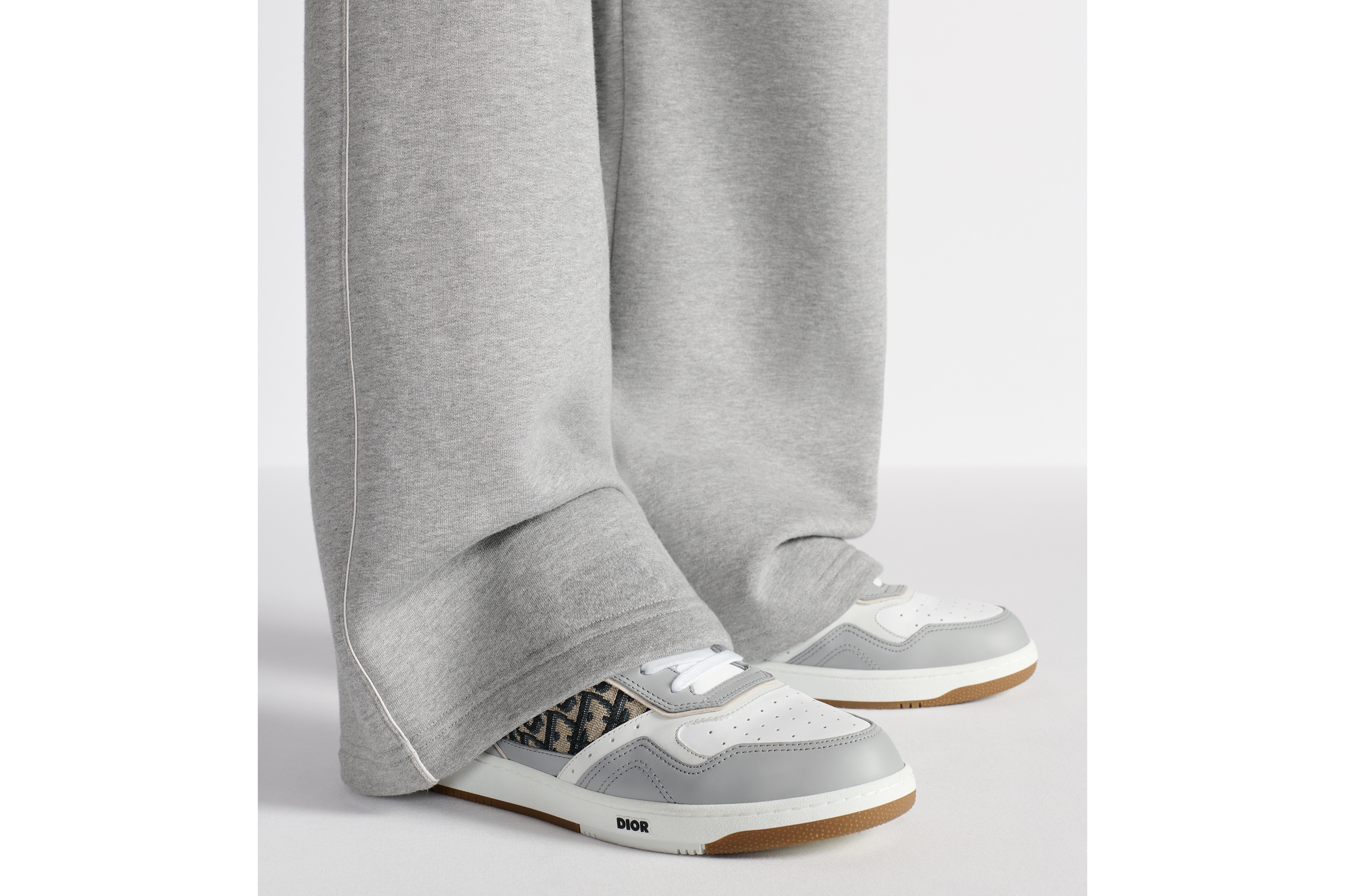 B27 Uptown Low-Top Sneaker