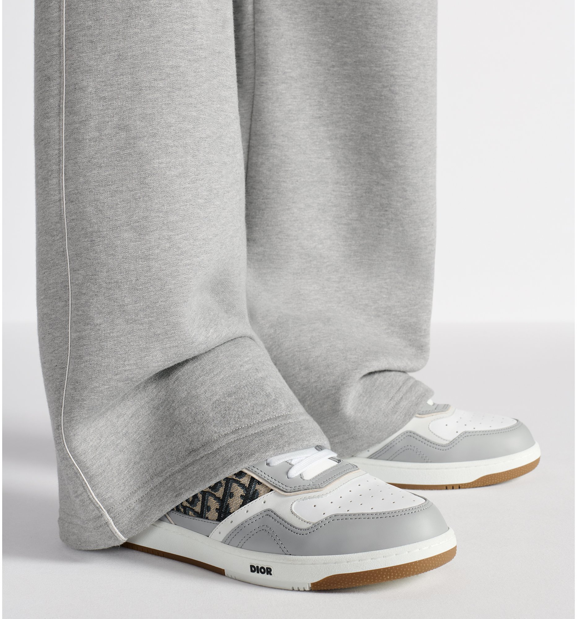 aria_look B27 Uptown Low-Top Sneaker