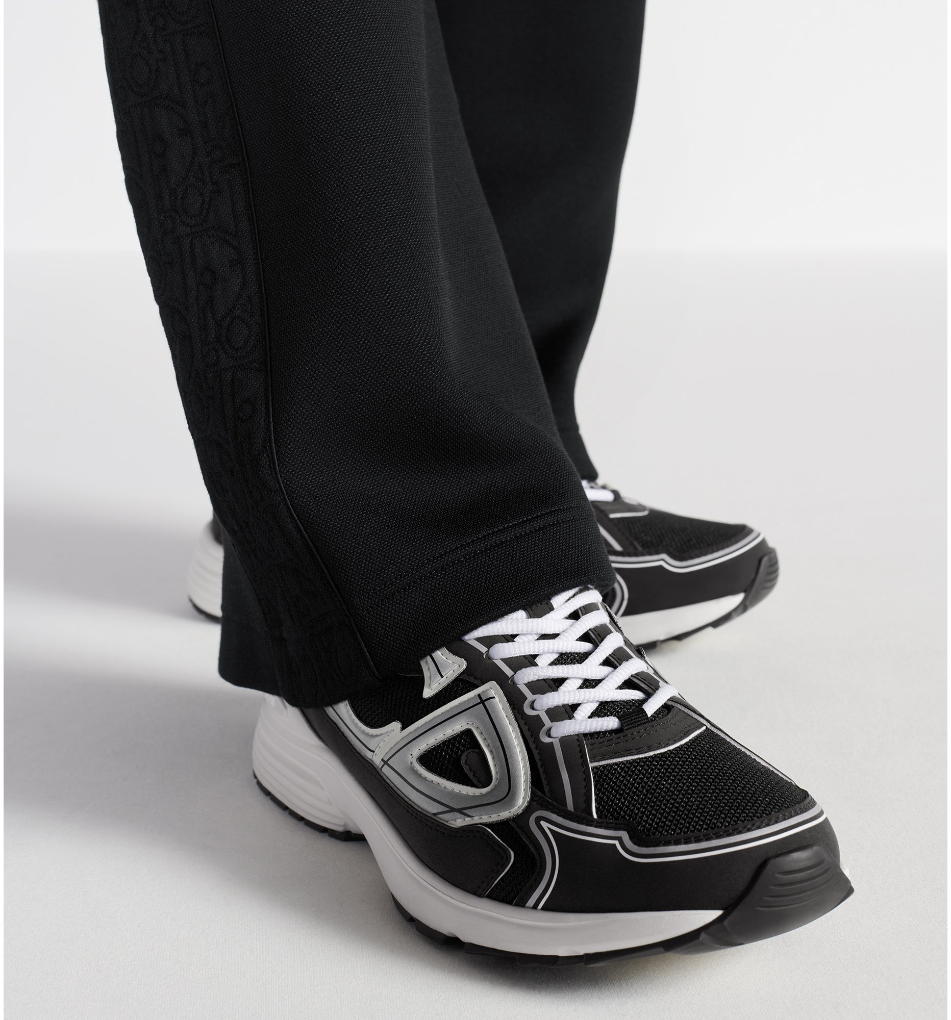 aria_look B30 Countdown Sneaker