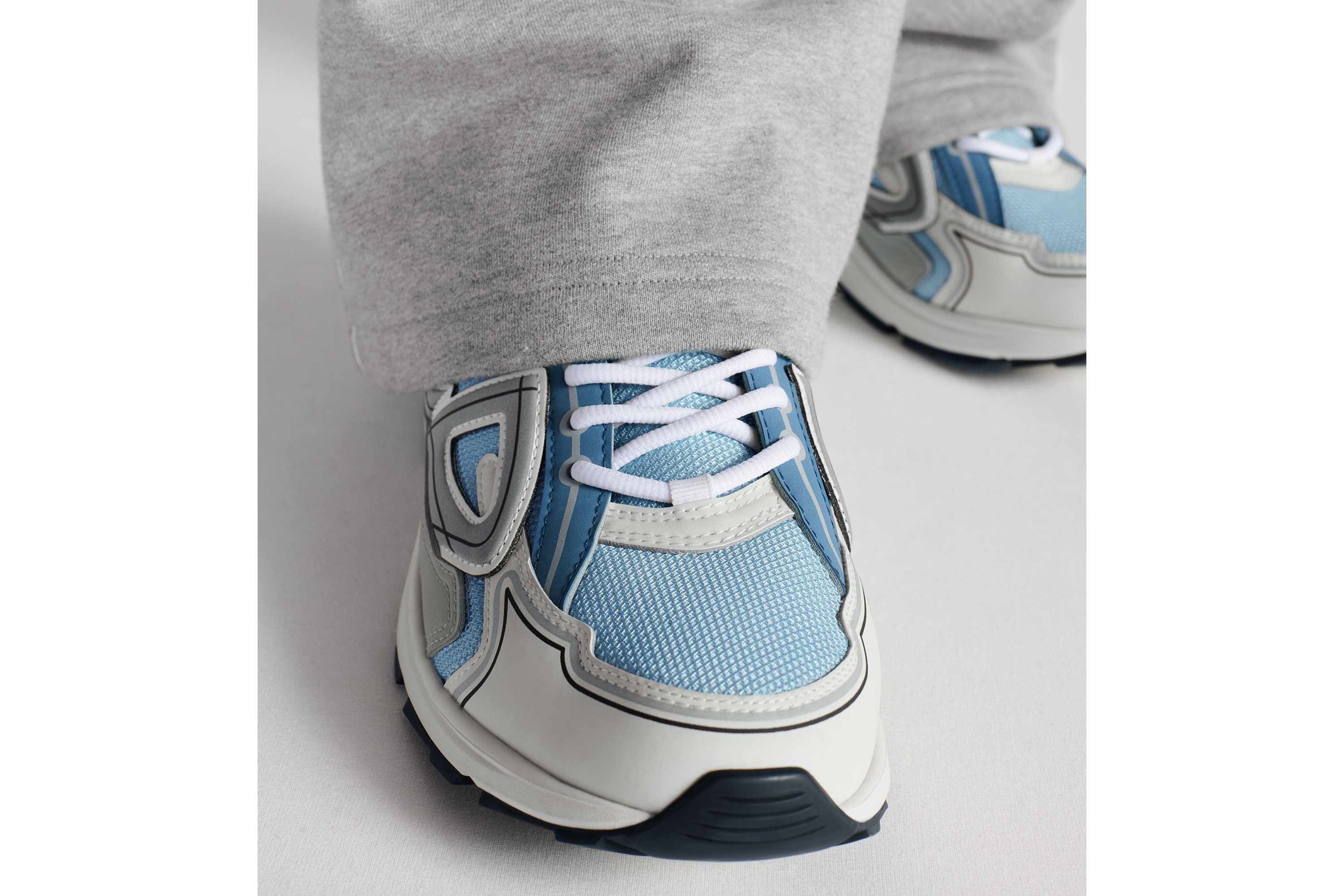 B30 Countdown Sneaker