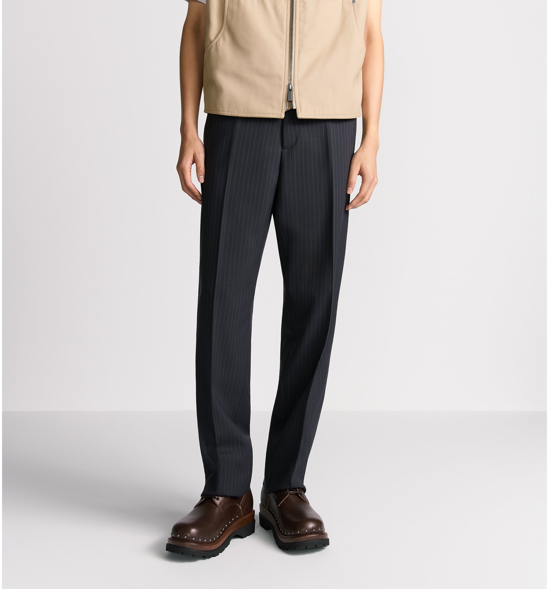 aria_look Tailored Straight Pants Worn view