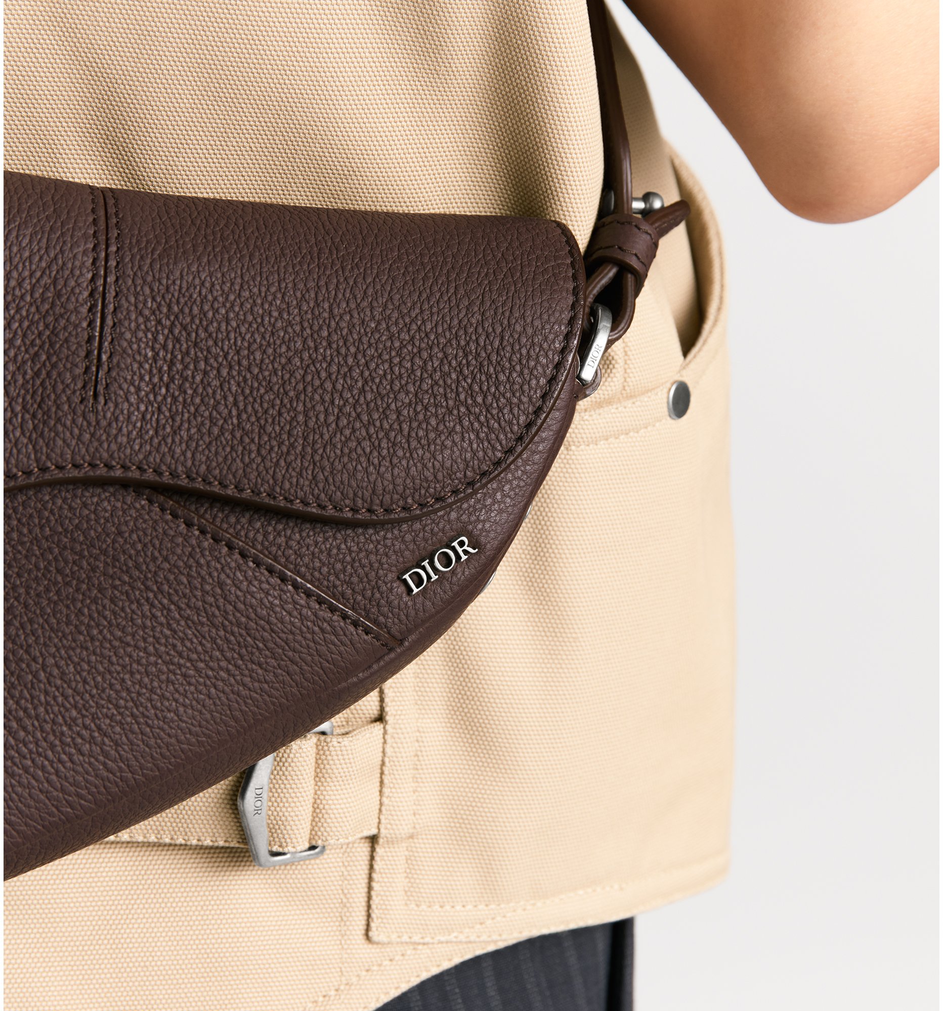 디올 미니 새들백 2ADCA543KEN_H720