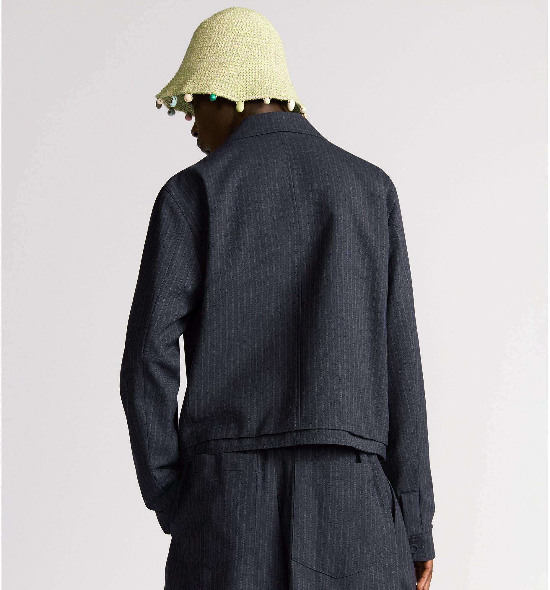 aria_look Jacket with Spread Collar Three quarter closed view