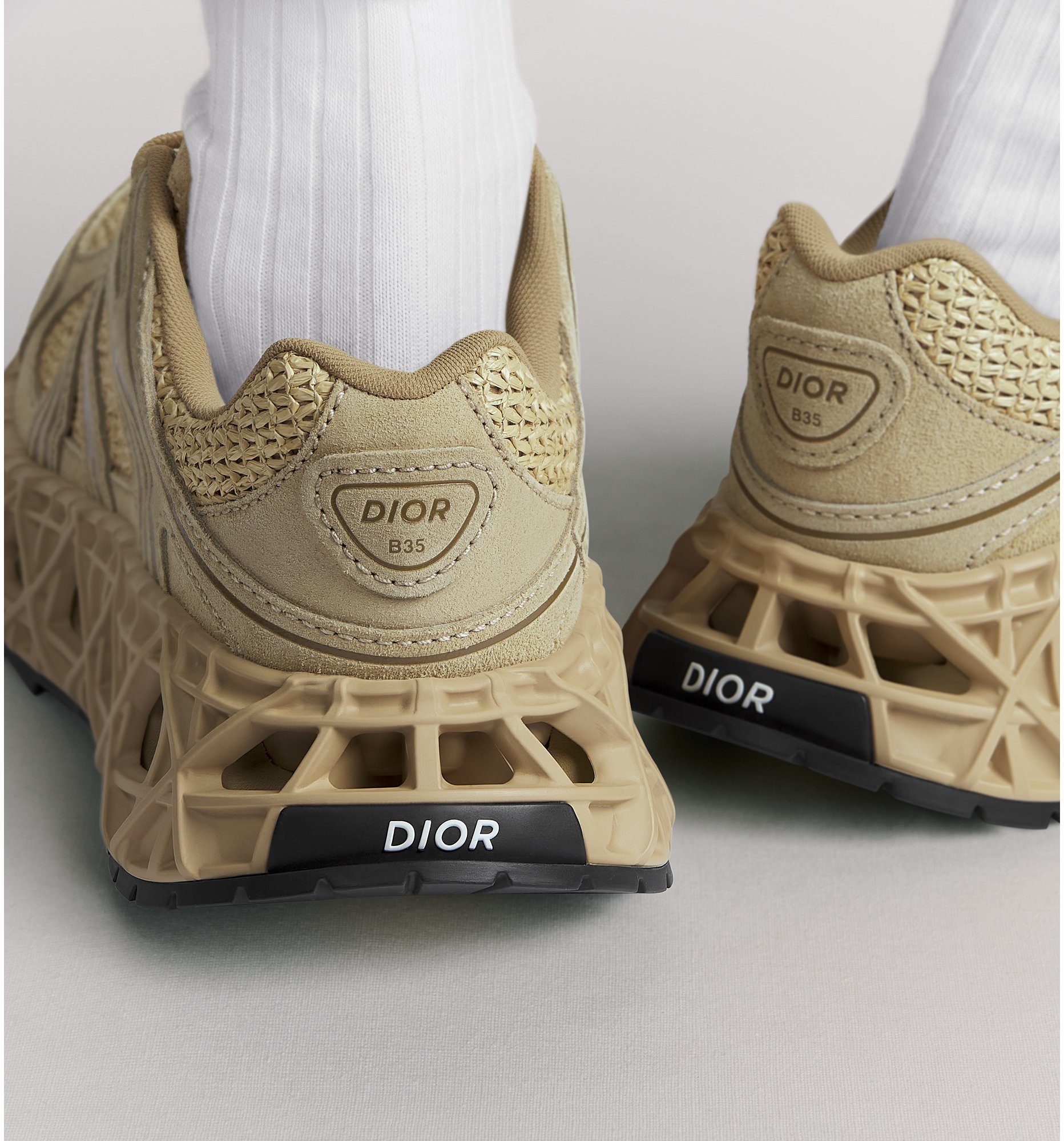 aria_look B35 NXXT Sneaker – LIMITED AND NUMBERED EDITION