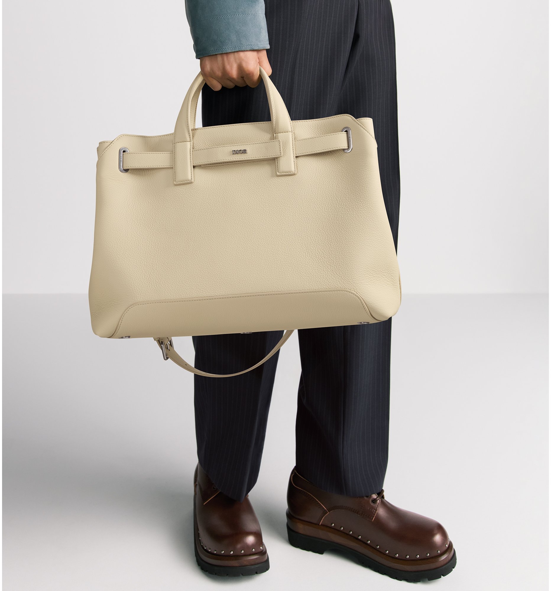 aria_look Dior Normandie Tote Bag