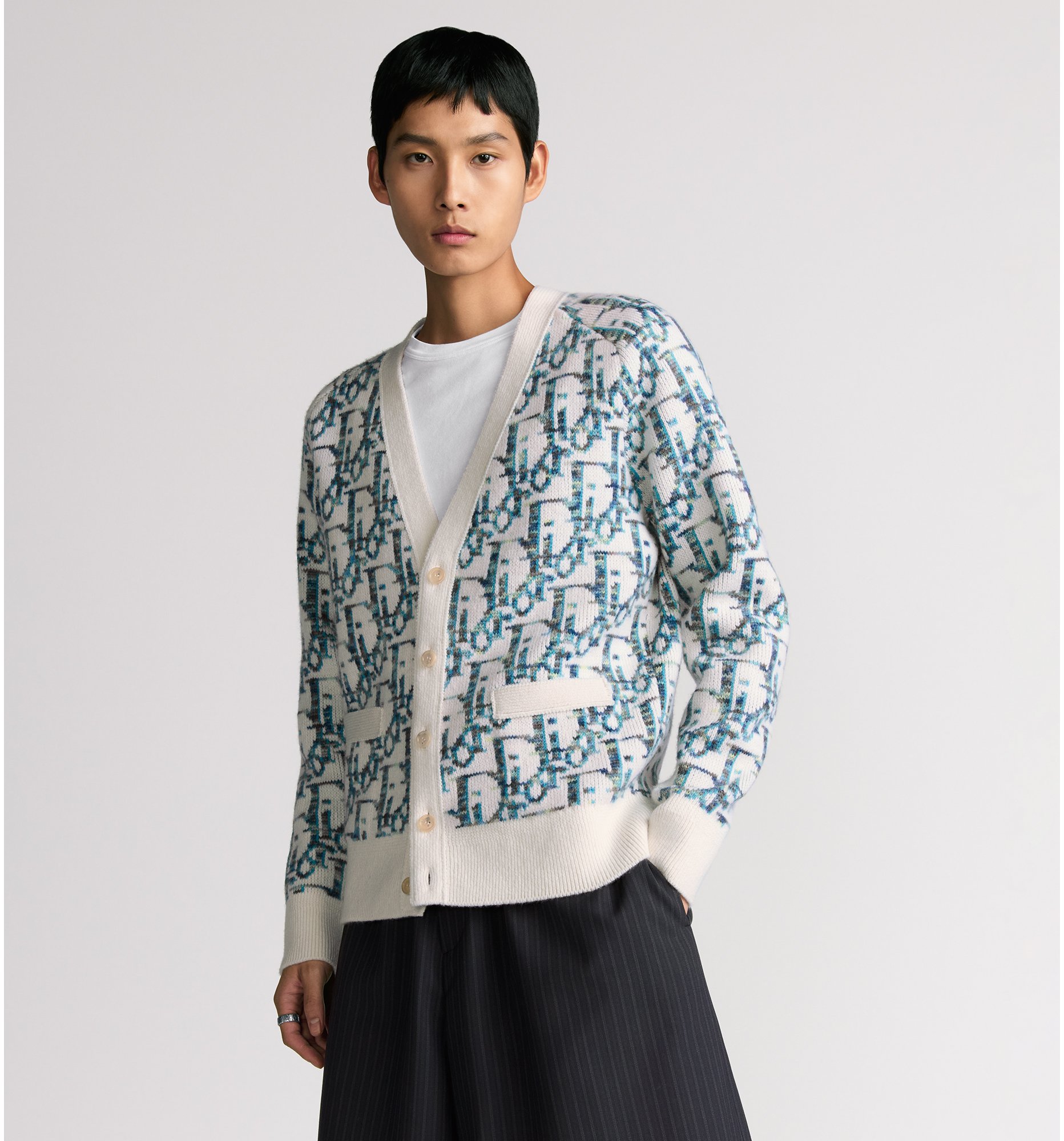 aria_look Dior Oblique Cardigan Unfolded view