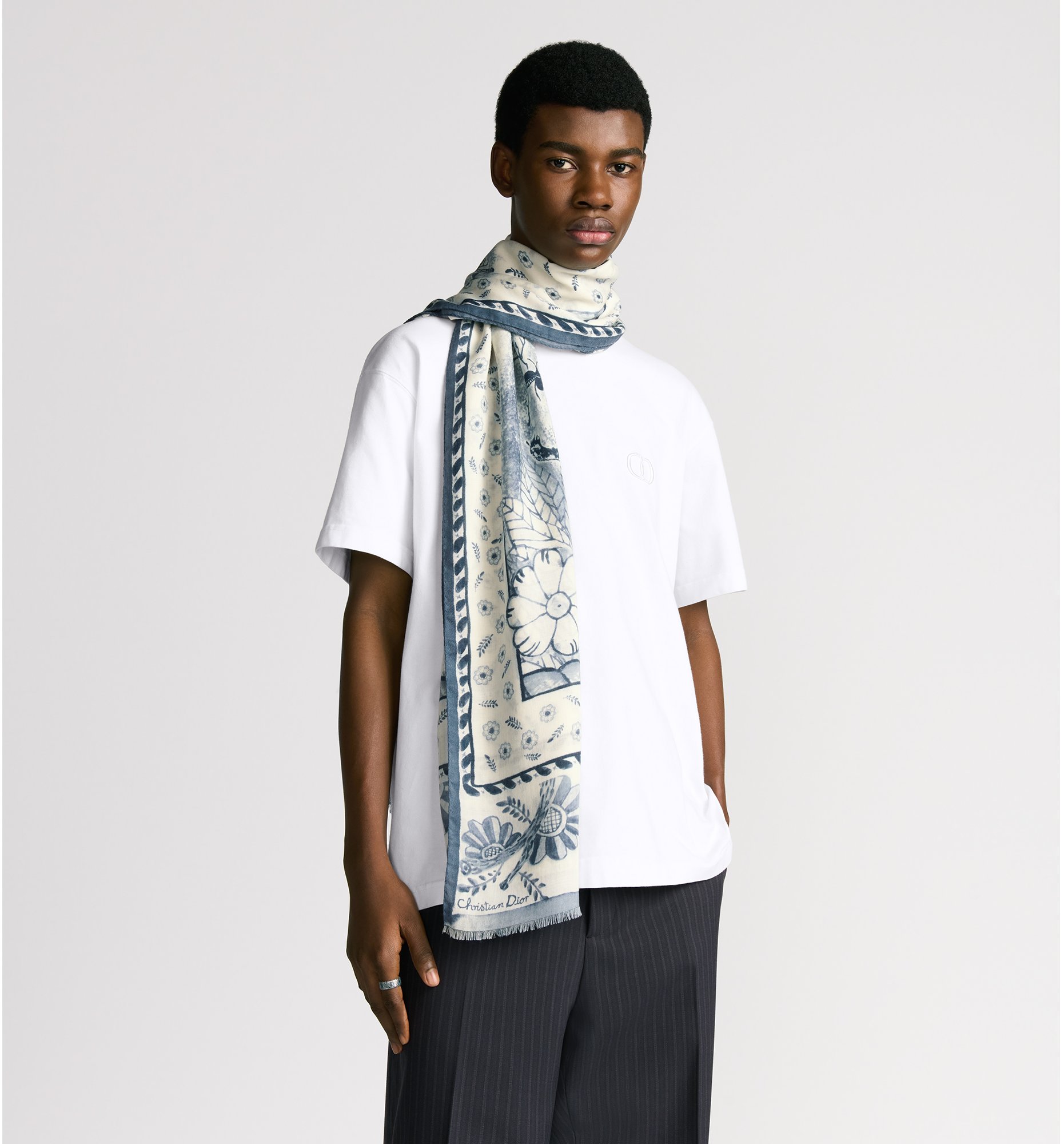 aria_look DIOR AND HYLTON NEL Stole