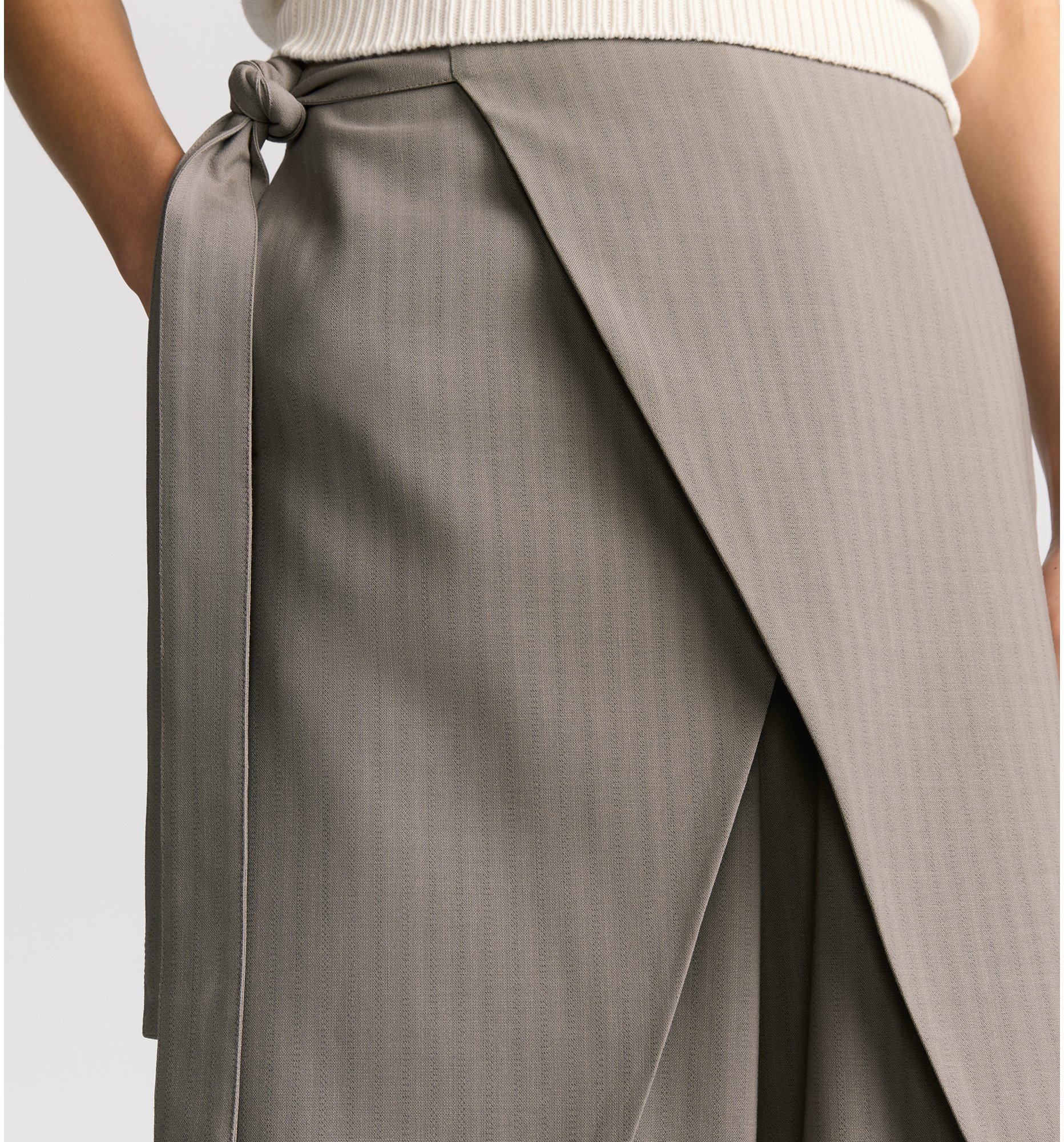 aria_look Wrap Pants