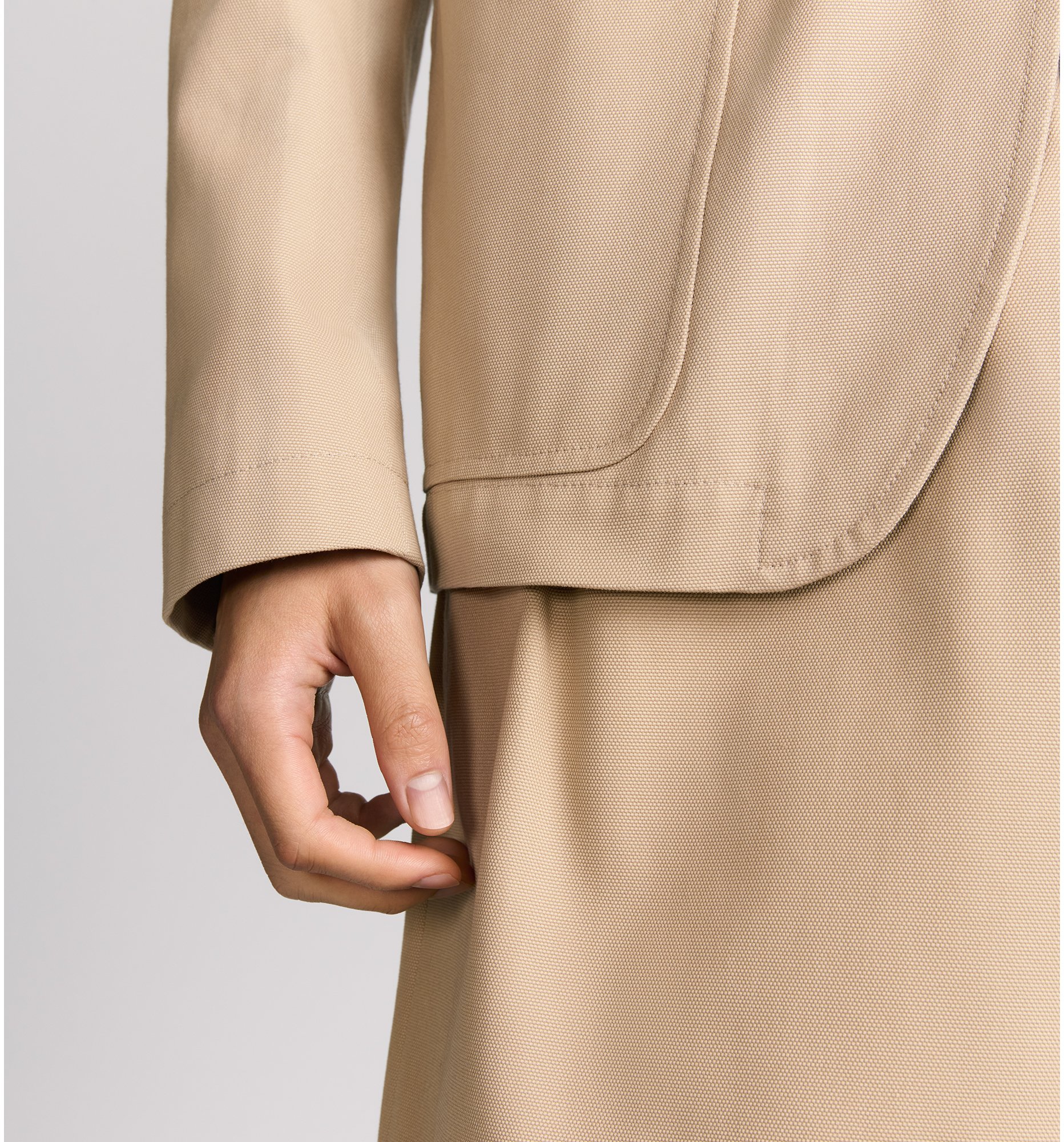 aria_look Chaqueta con cuello invertido aria_threeQuarterOpenedView