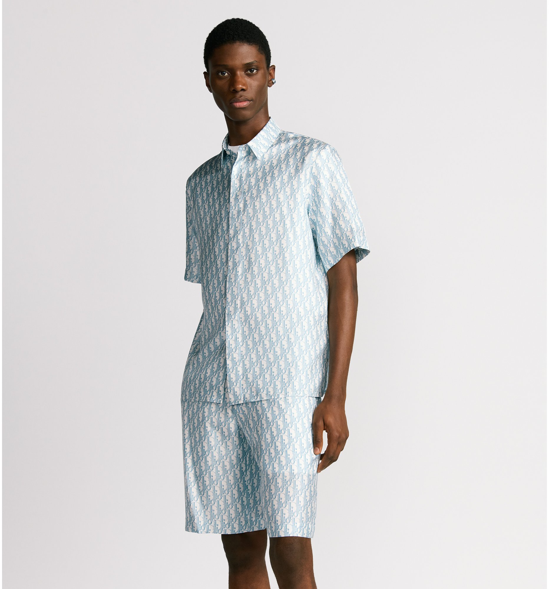 aria_look Dior Oblique Short-Sleeved Shirt Unfolded view