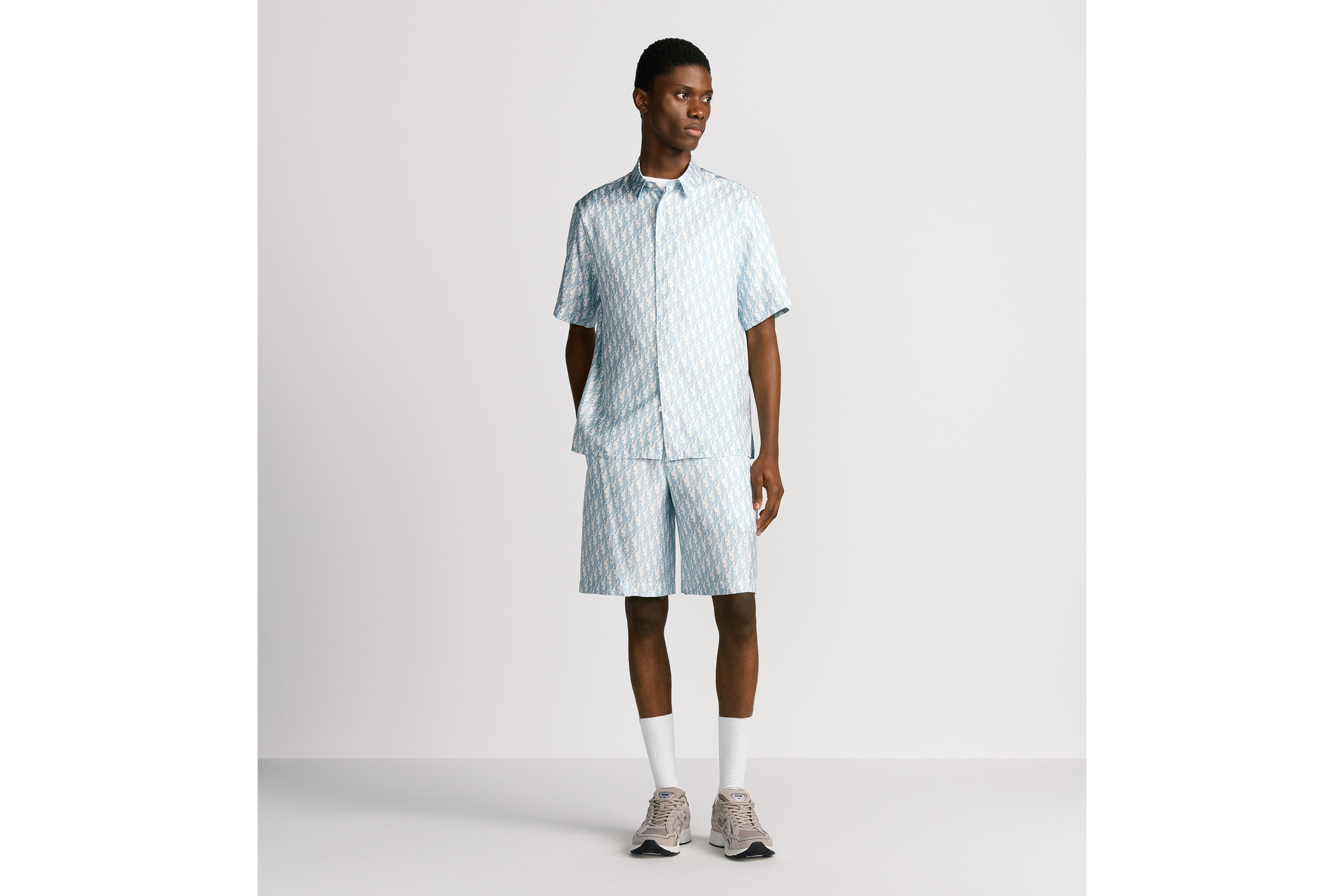 Look Dior Oblique Bermuda Shorts White and Sky Blue Silk Twill E08