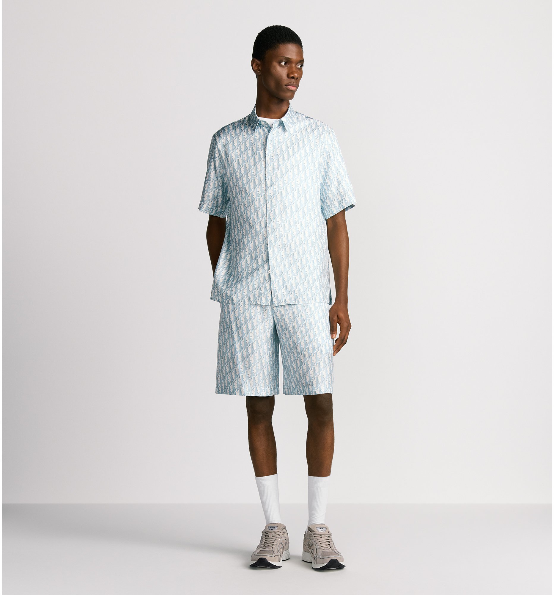 aria_look Dior Oblique Short-Sleeved Shirt Back view