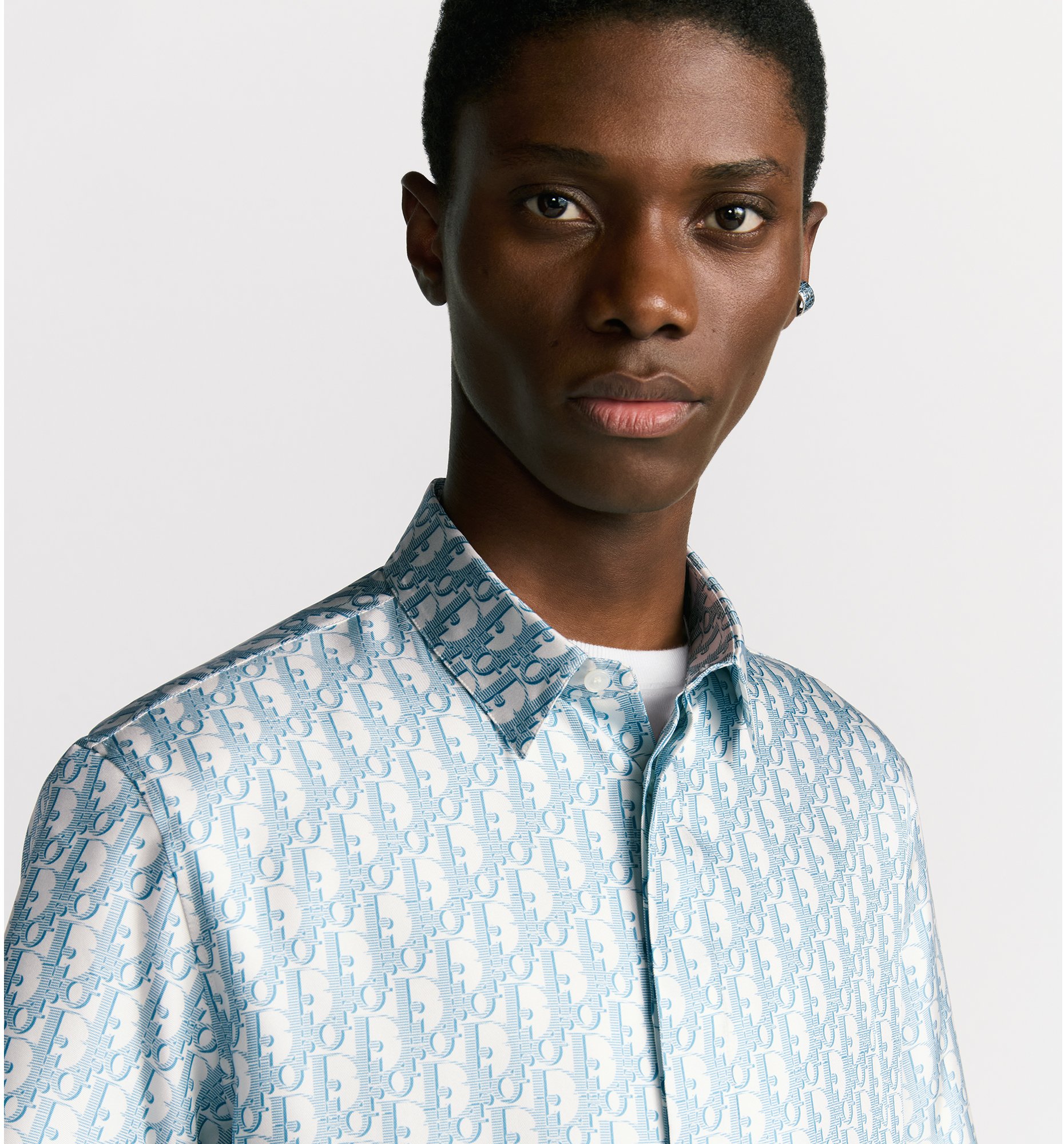 aria_look Dior Oblique Short-Sleeved Shirt Detailed view