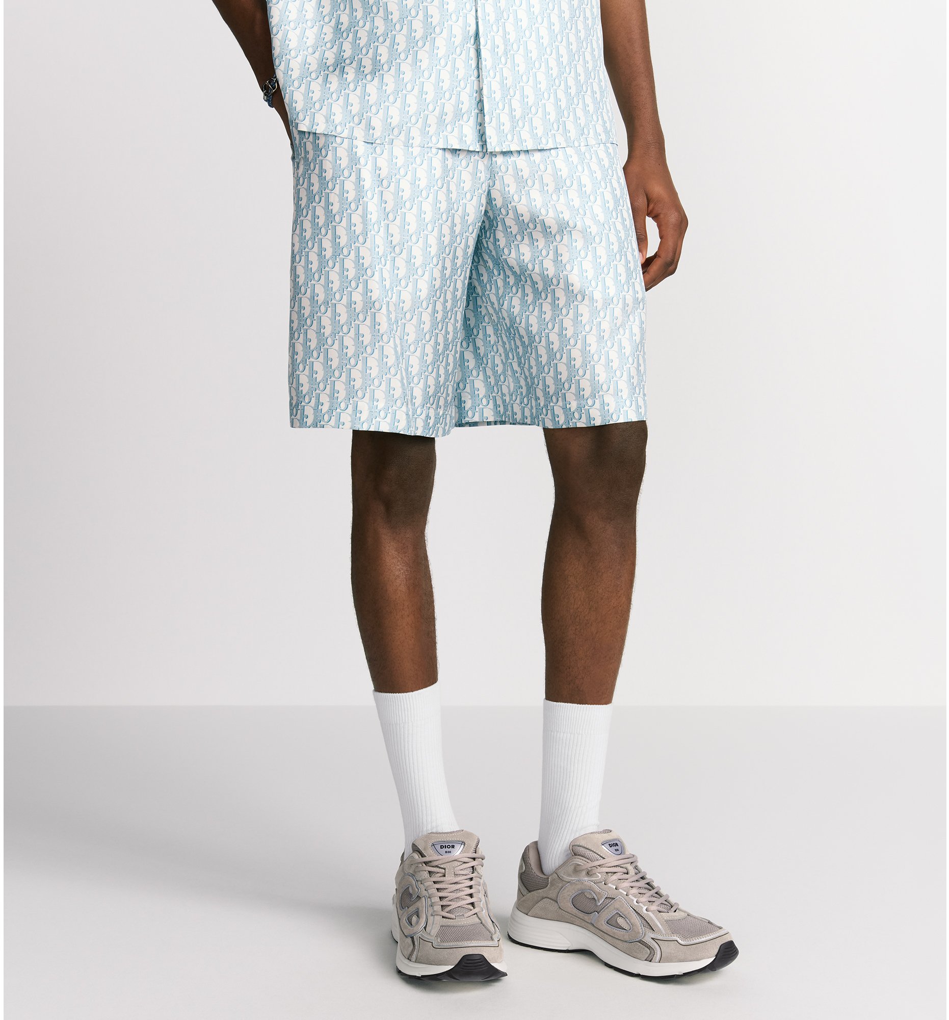 aria_look Dior Oblique Bermuda Shorts Worn view