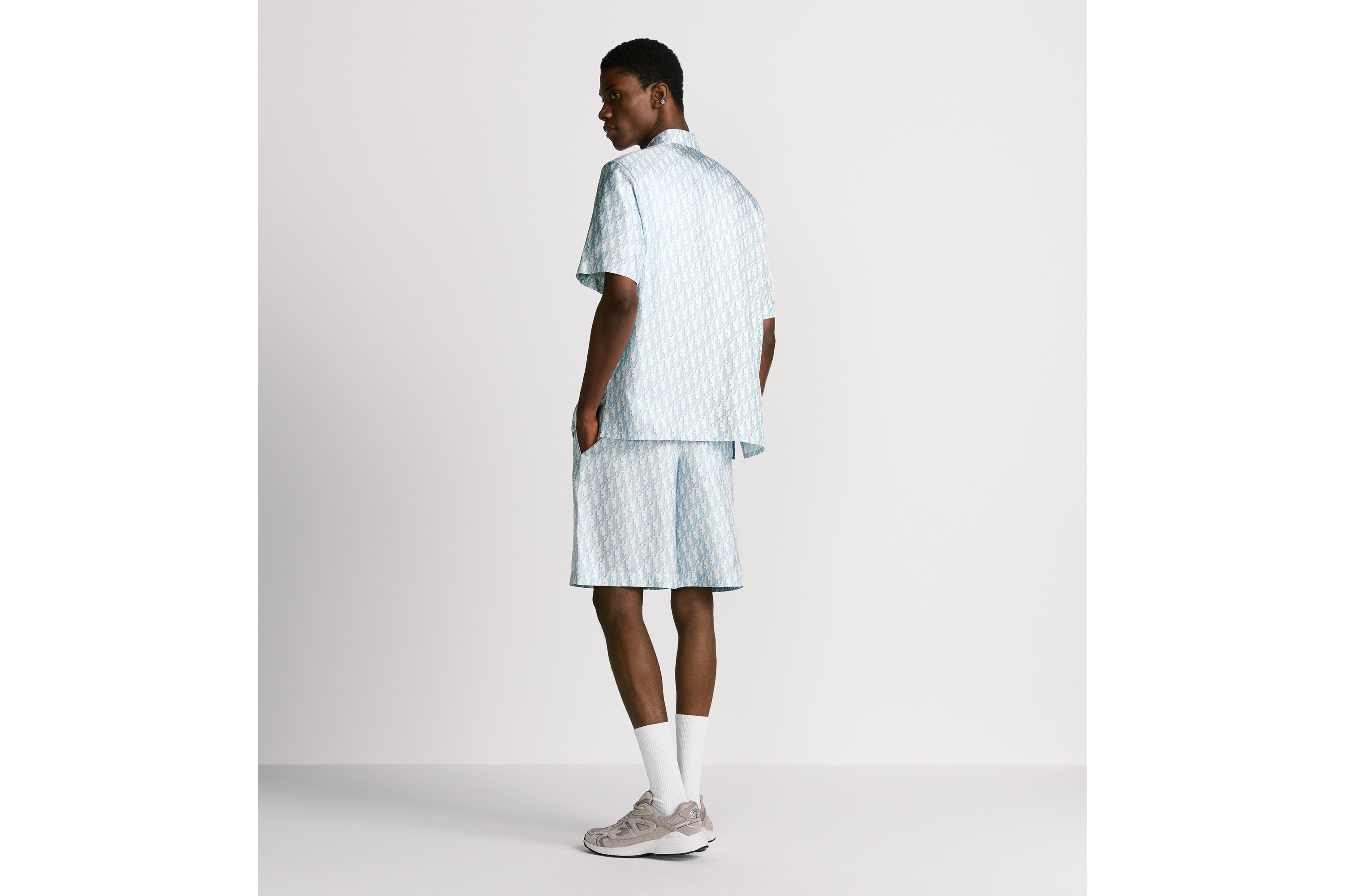 Look Dior Oblique Bermuda Shorts White and Sky Blue Silk Twill E15