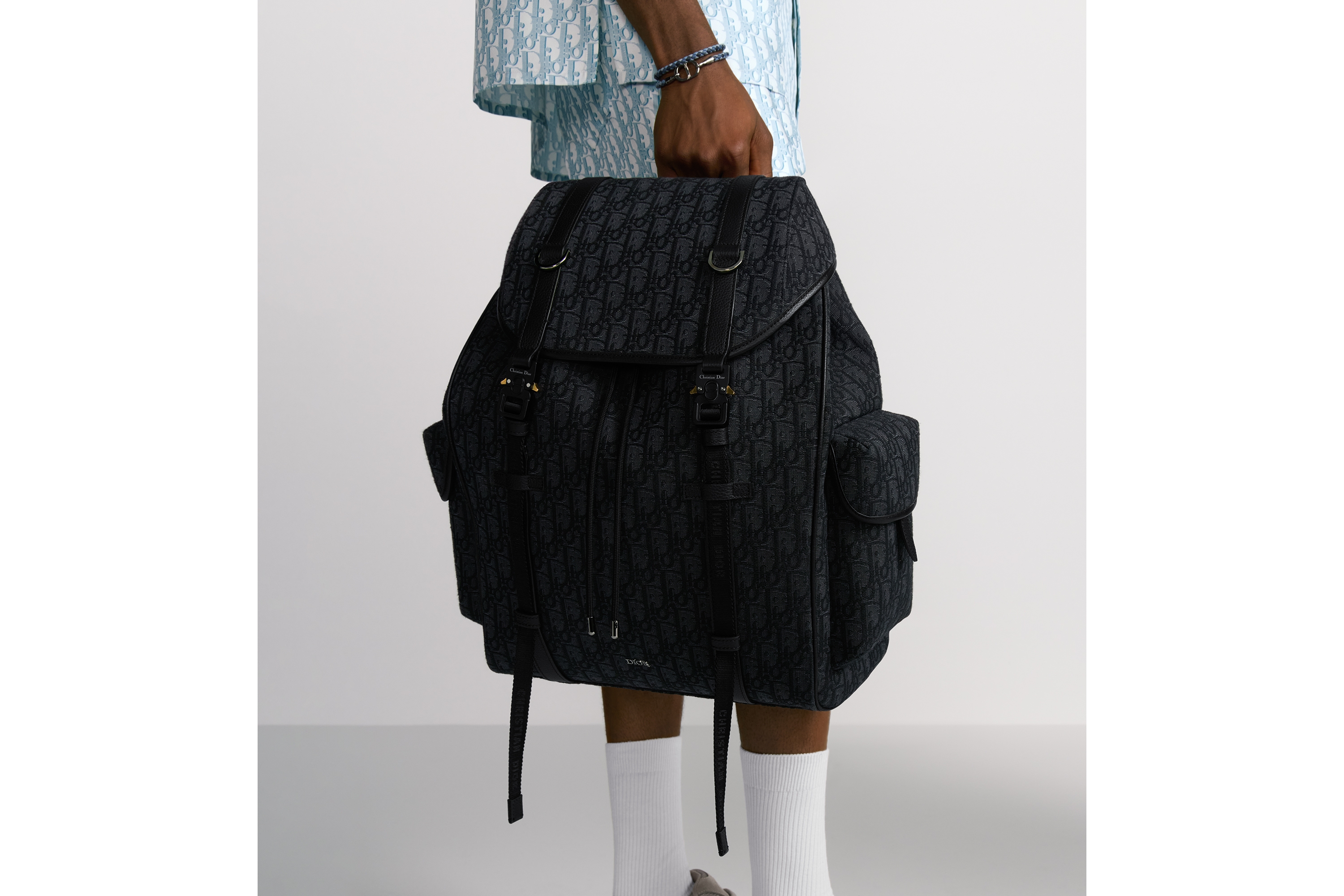 Look Dior Hit the Road Backpack with Flap Black Dior Oblique Jacquard and Black Grained Calfskin E20