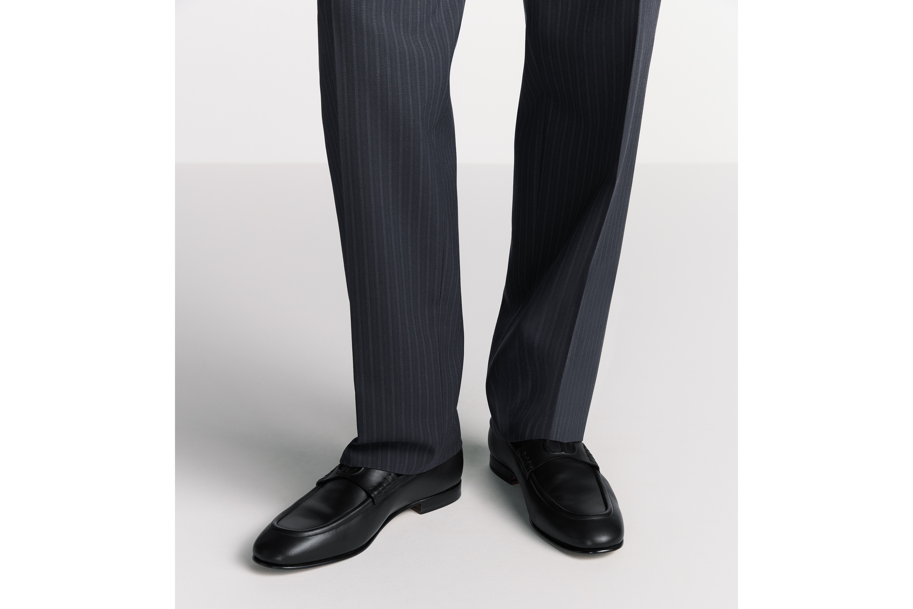 look_image_alt_prefix Dior Timeless Flex Loafer Glattes Kalbsleder in Schwarz E23