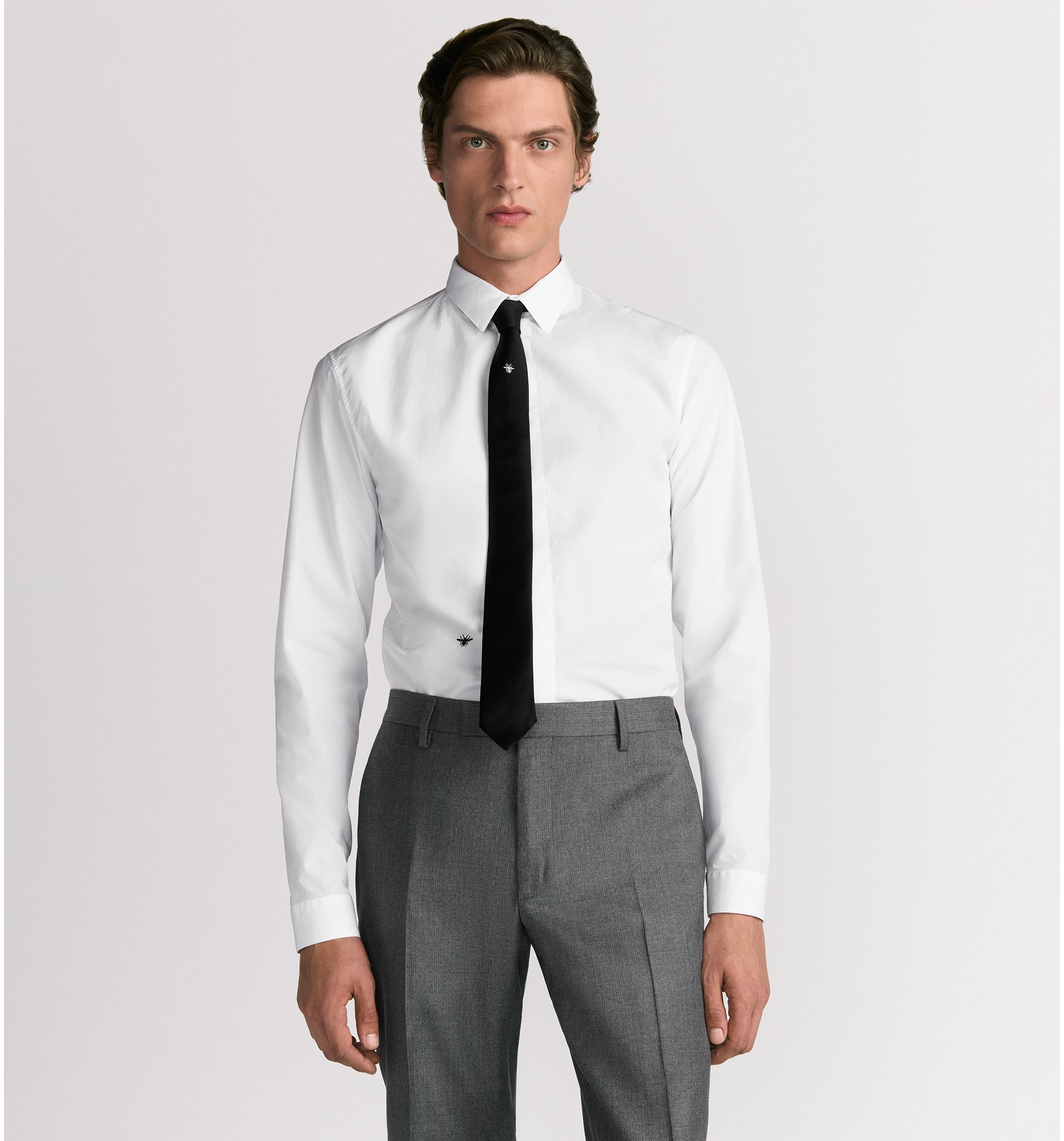 aria_look Tie with Bee Motif Unfolded view