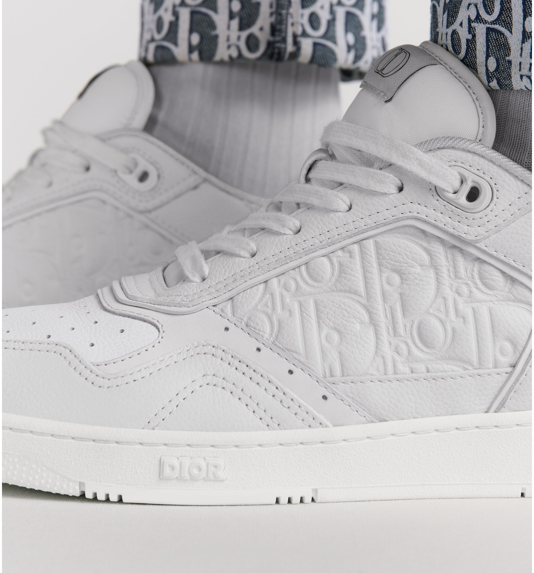 aria_look B27 Uptown Low-Top Sneaker