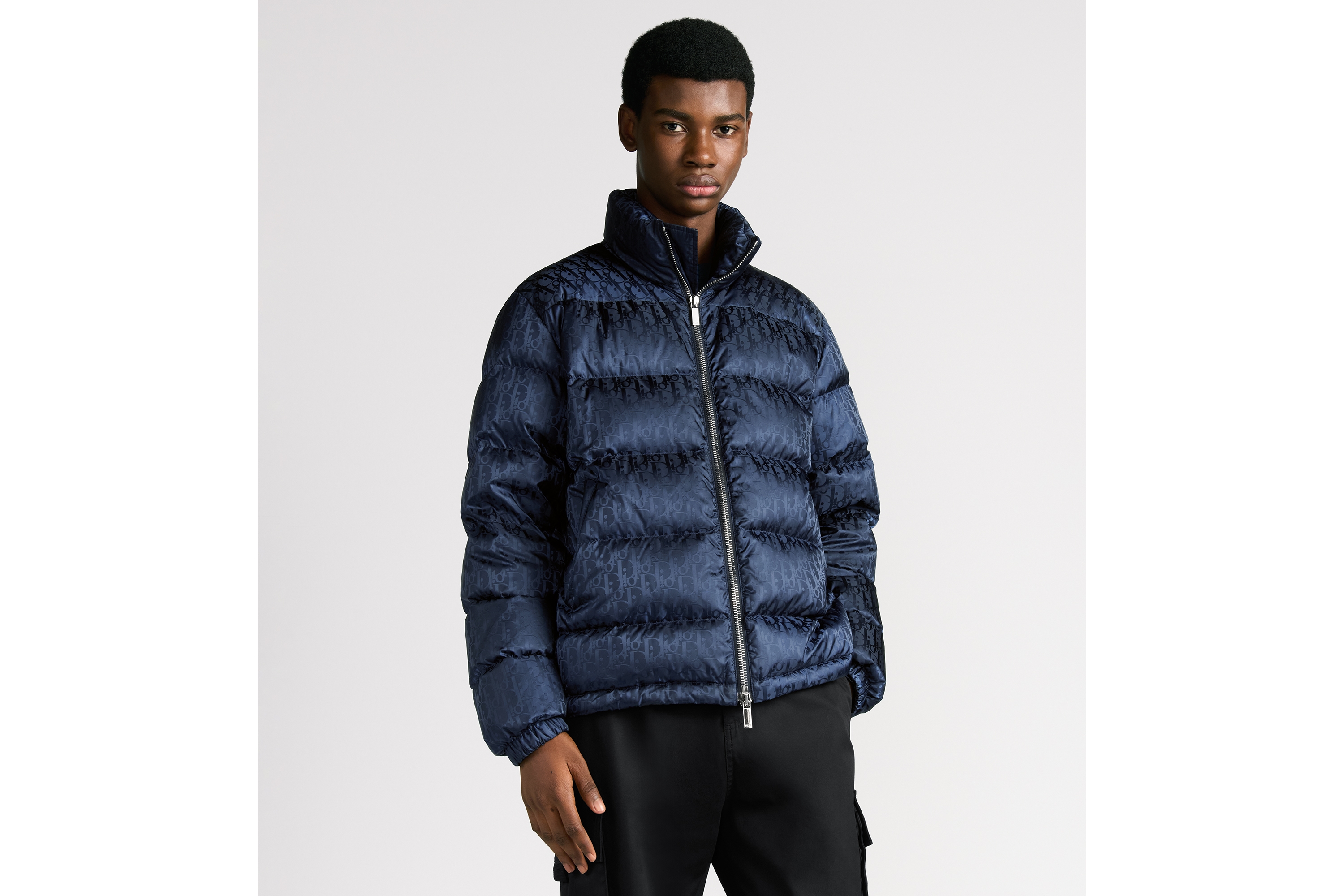 look_image_alt_prefix Donsjas met Dior Oblique-motief Marineblauwe technische jacquard E01