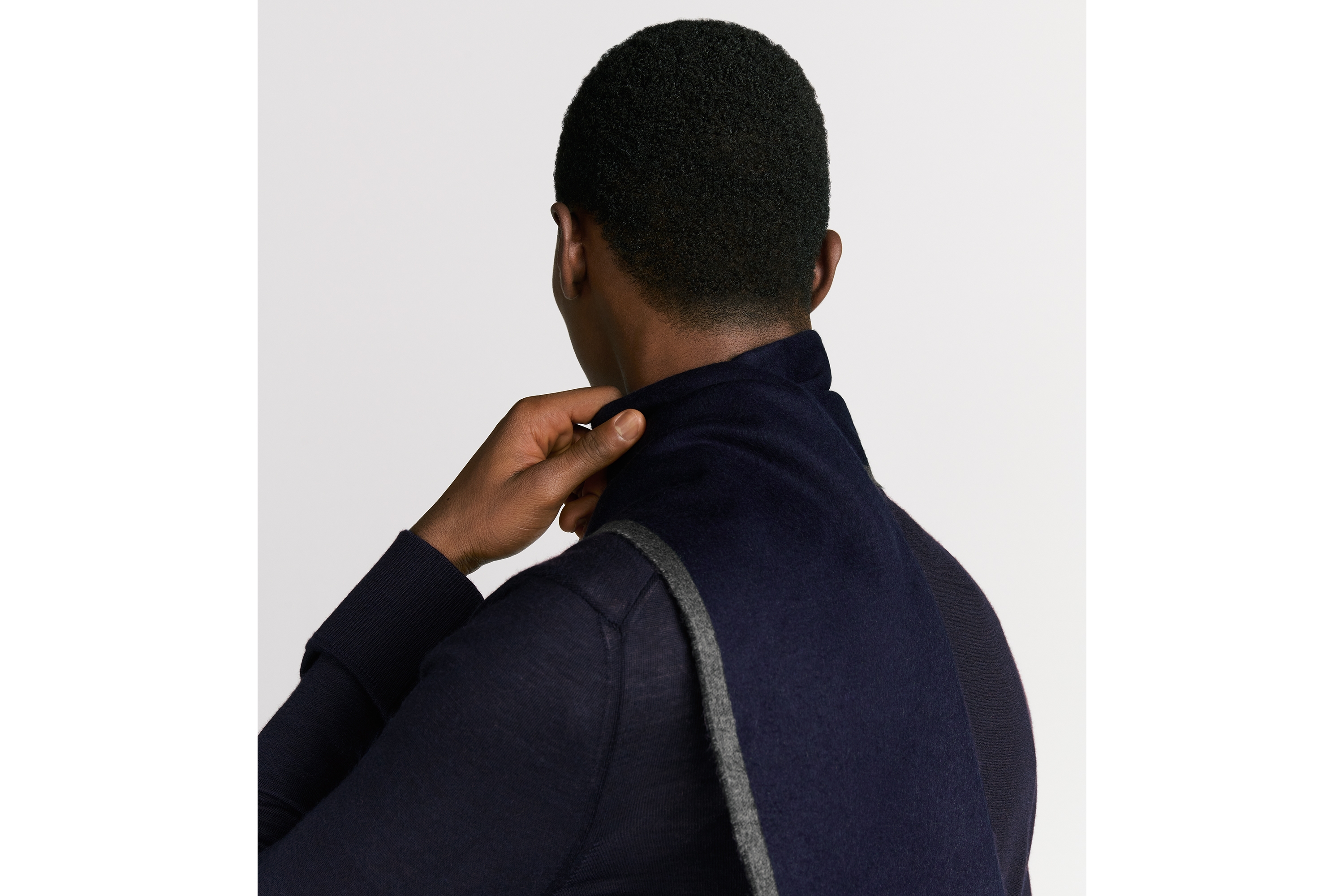 Look Double-Sided CD Icon Scarf Navy Blue and Gray Silk E33