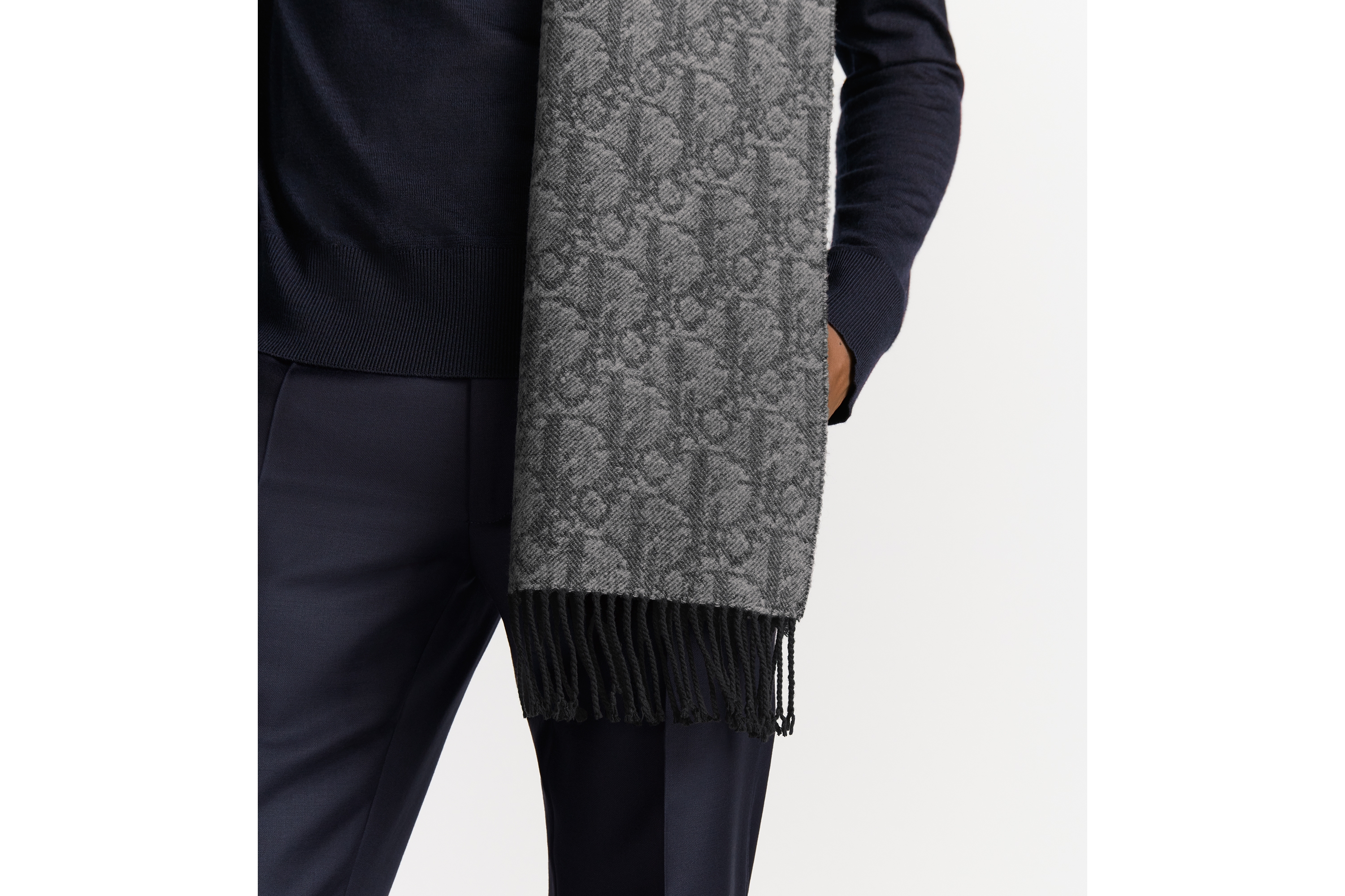 Look Dior Oblique Double-Sided Scarf Gray and Black Cashmere and Wool E34