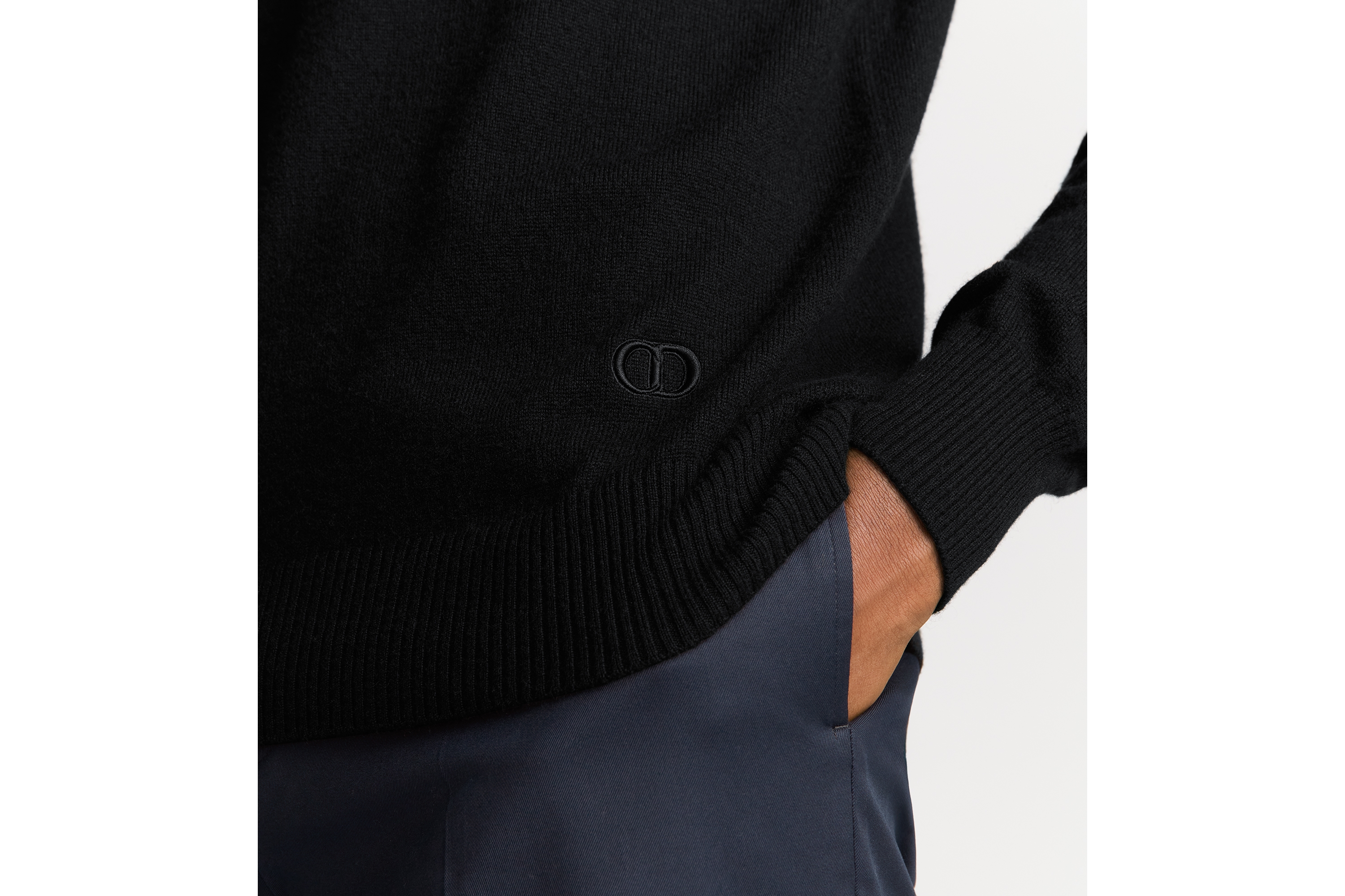 Look Sweater with 'CD Icon' Signature Black Cashmere Jersey E10