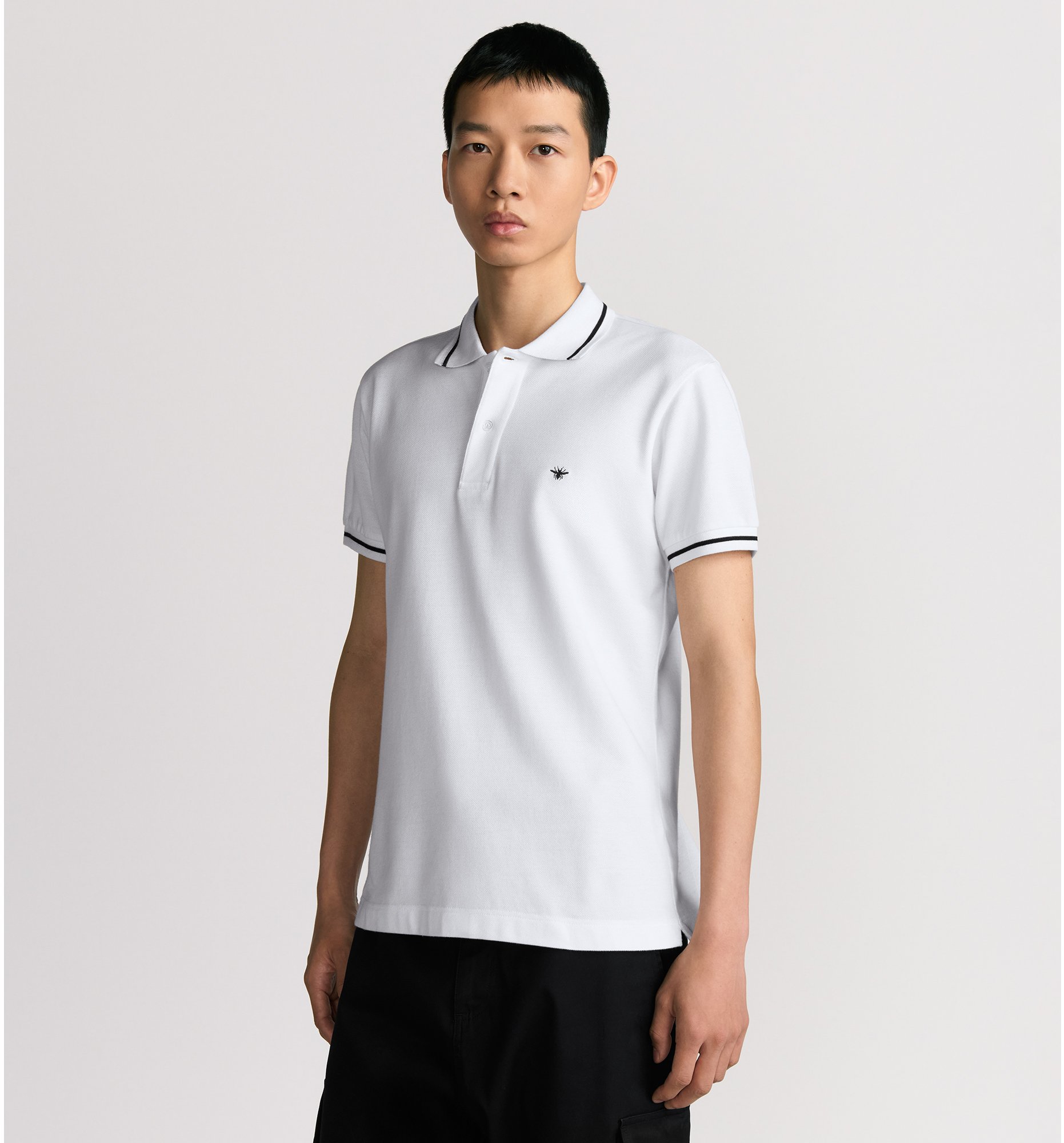 aria_look Polo Shirt with Bee Embroidery Unfolded view