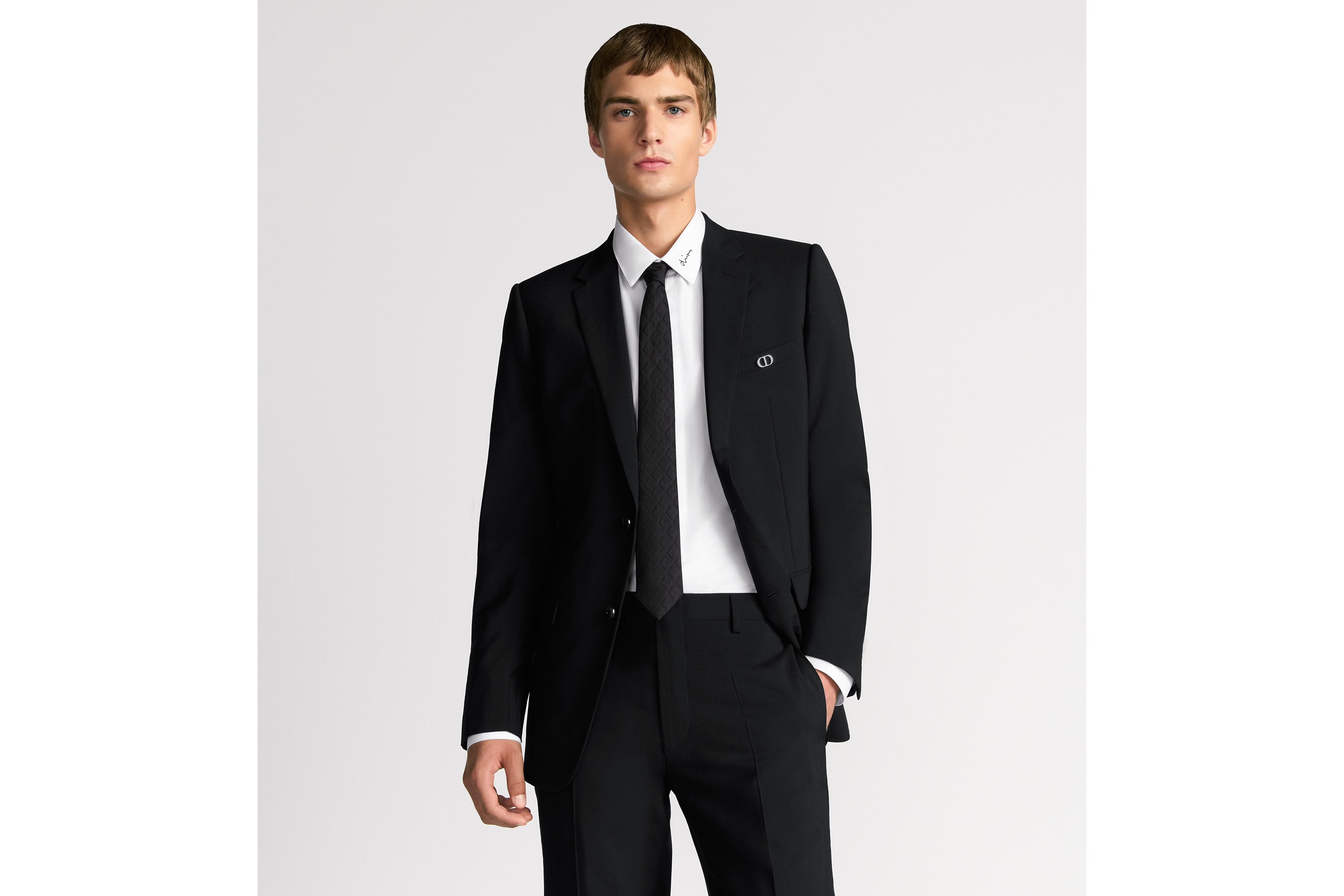 美品 高級 濃紺 セットアップスーツ × Christian Diorネクタイ DIOR