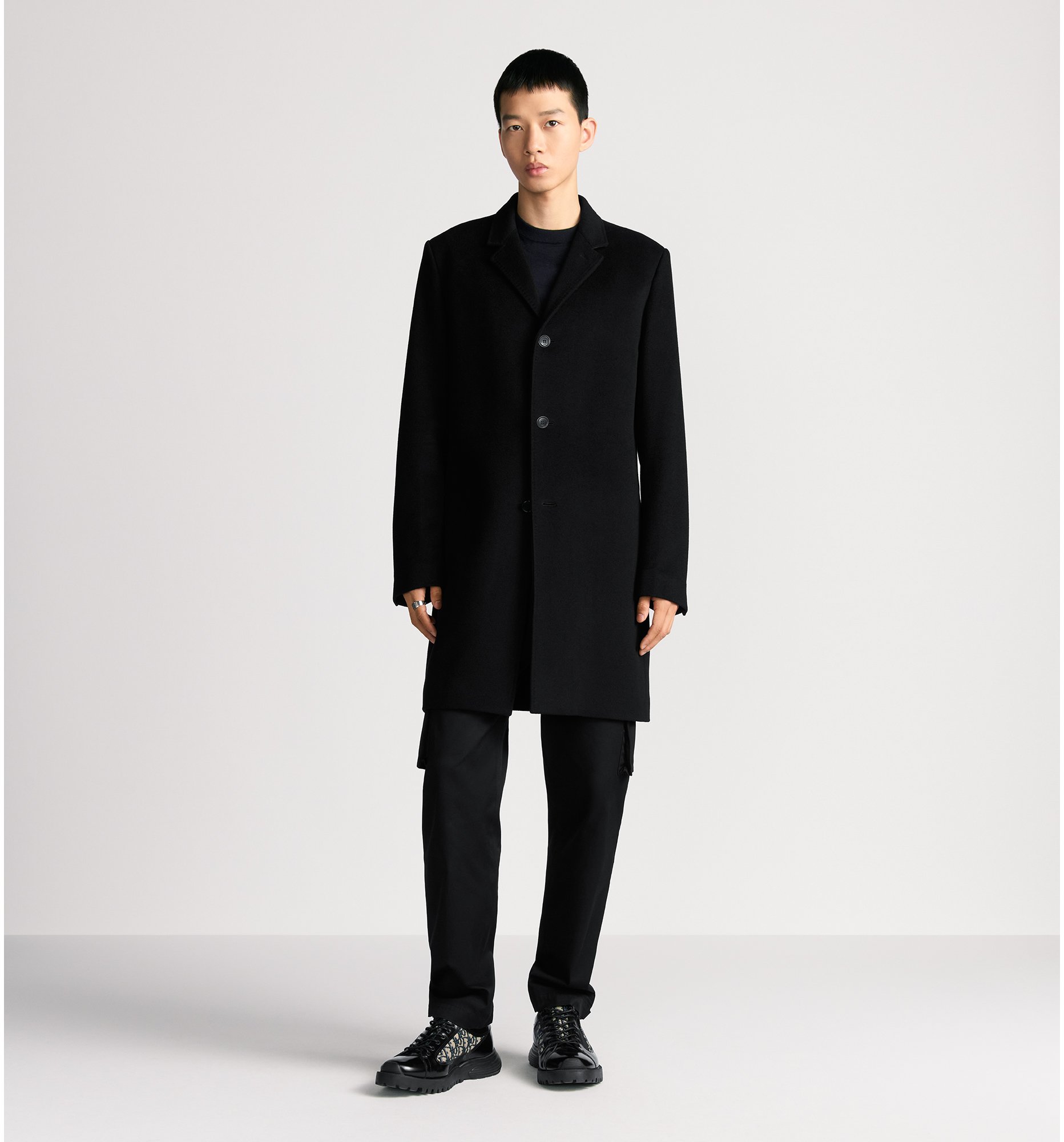 aria_look Classic Coat Profile view