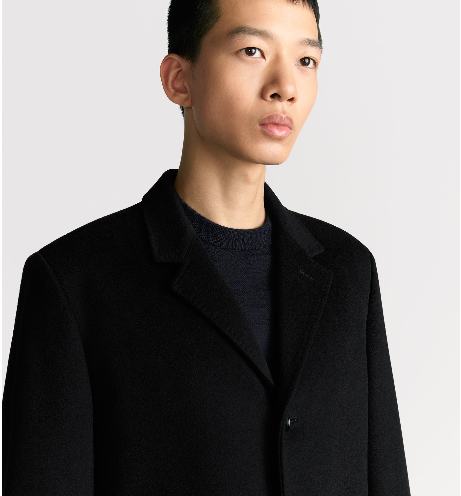aria_look Classic Coat Three quarter opened view