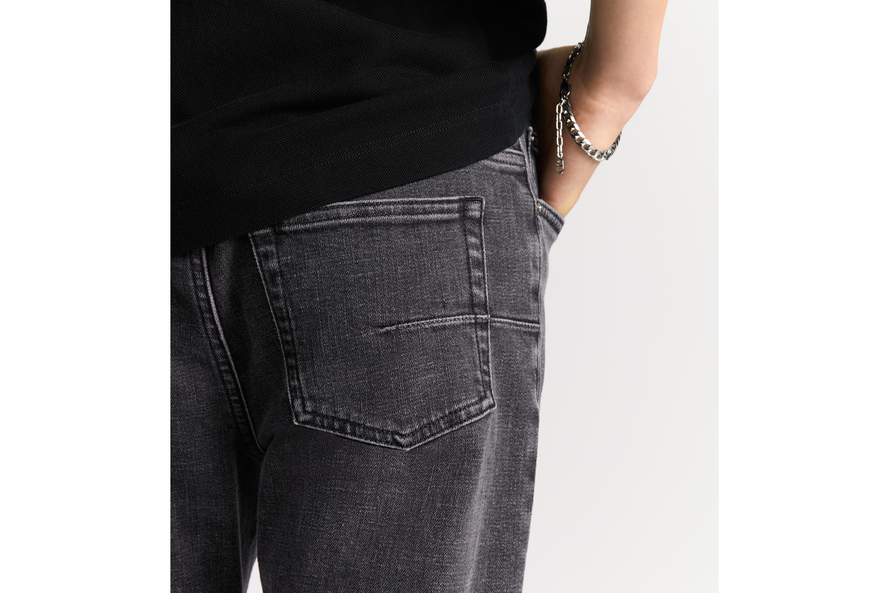 look_image_alt_prefix Lange Slim Fit Jeans Baumwolldenim in Grau E16