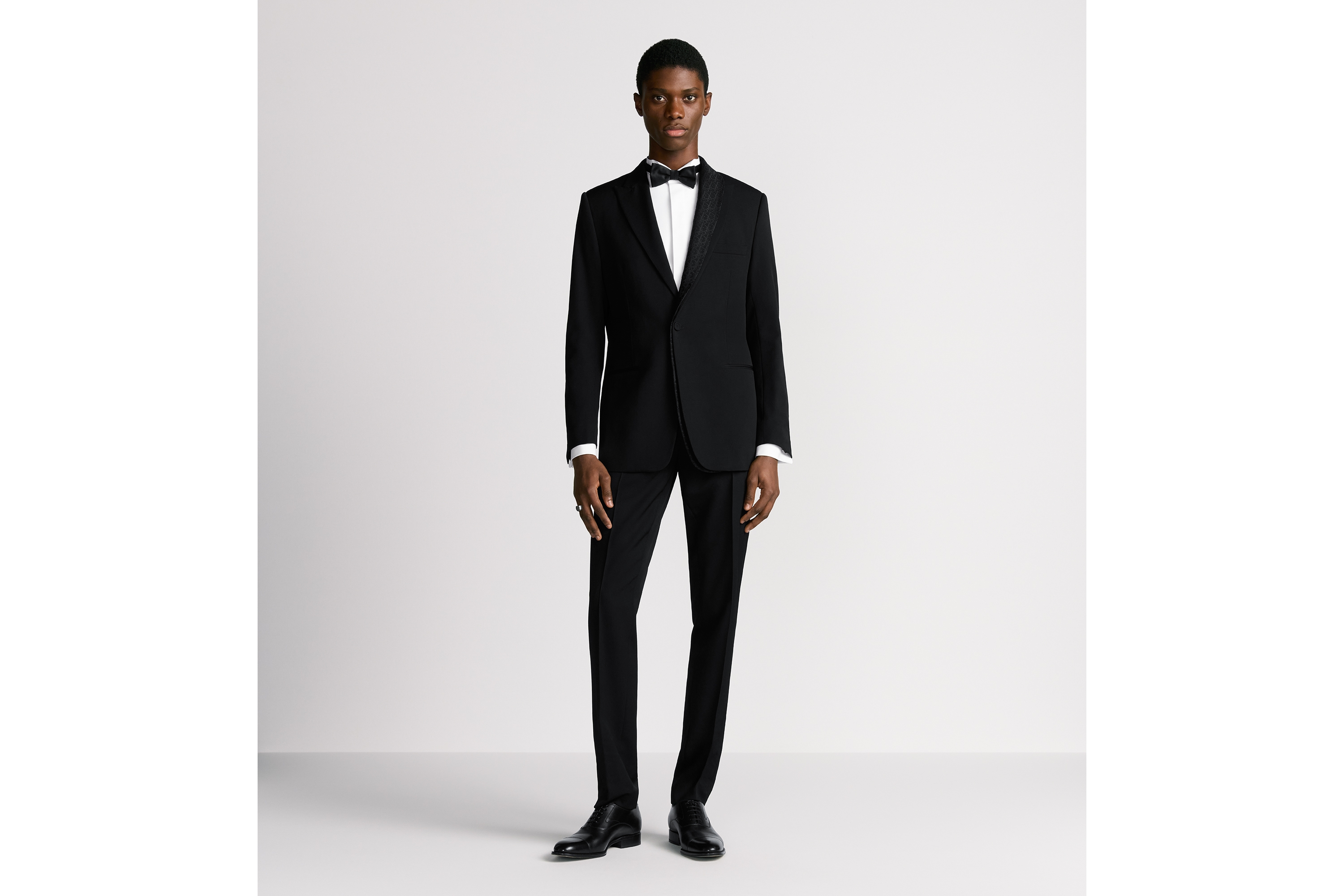 look_image_alt_prefix Colbert met asymmetrische sjaalkraag en Dior Oblique-motief Zwarte scheerwollen keperstof E02