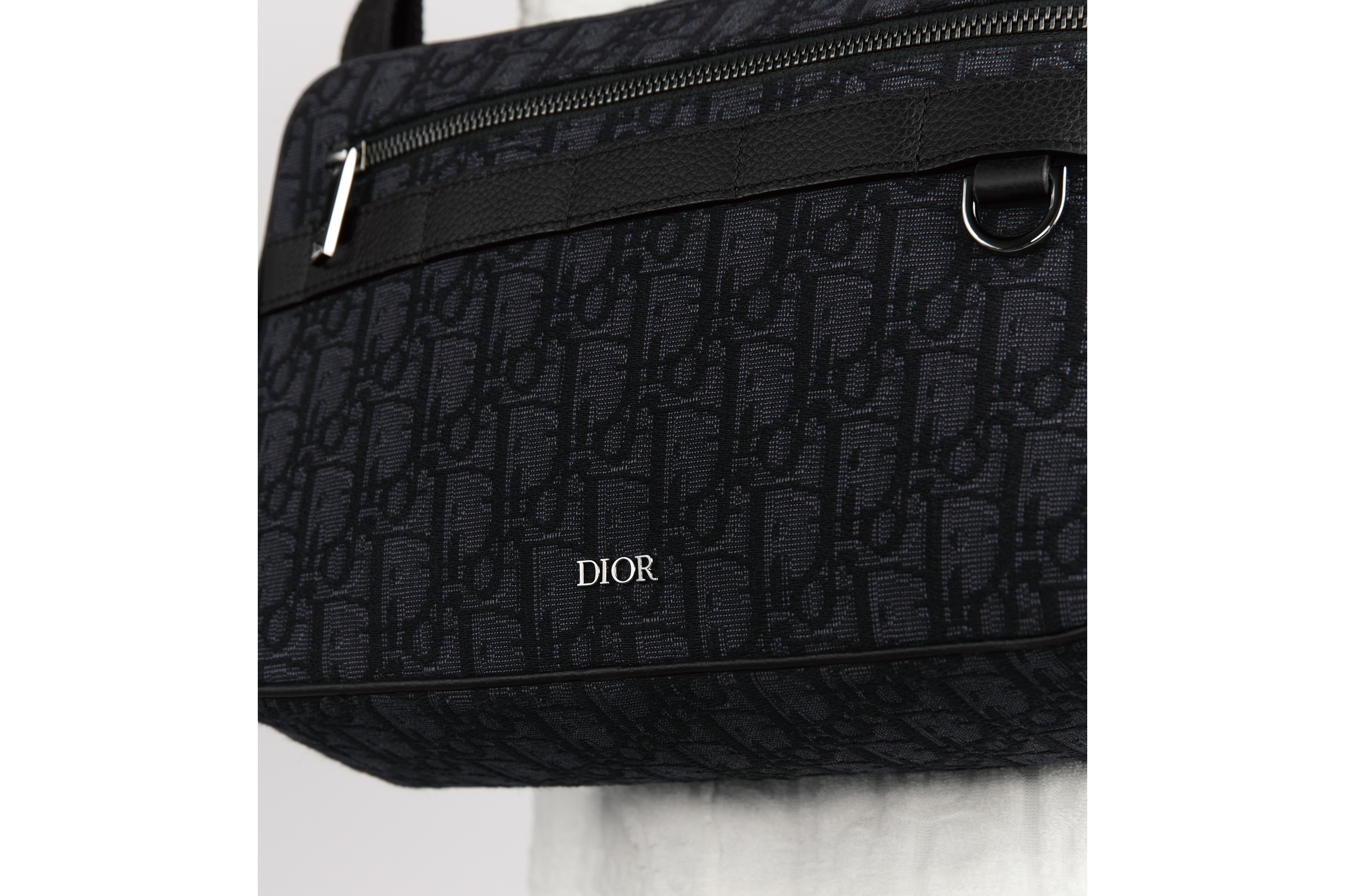 look_image_alt_prefix Safari 包款附背帶 黑色 Dior Oblique 緹花 E21