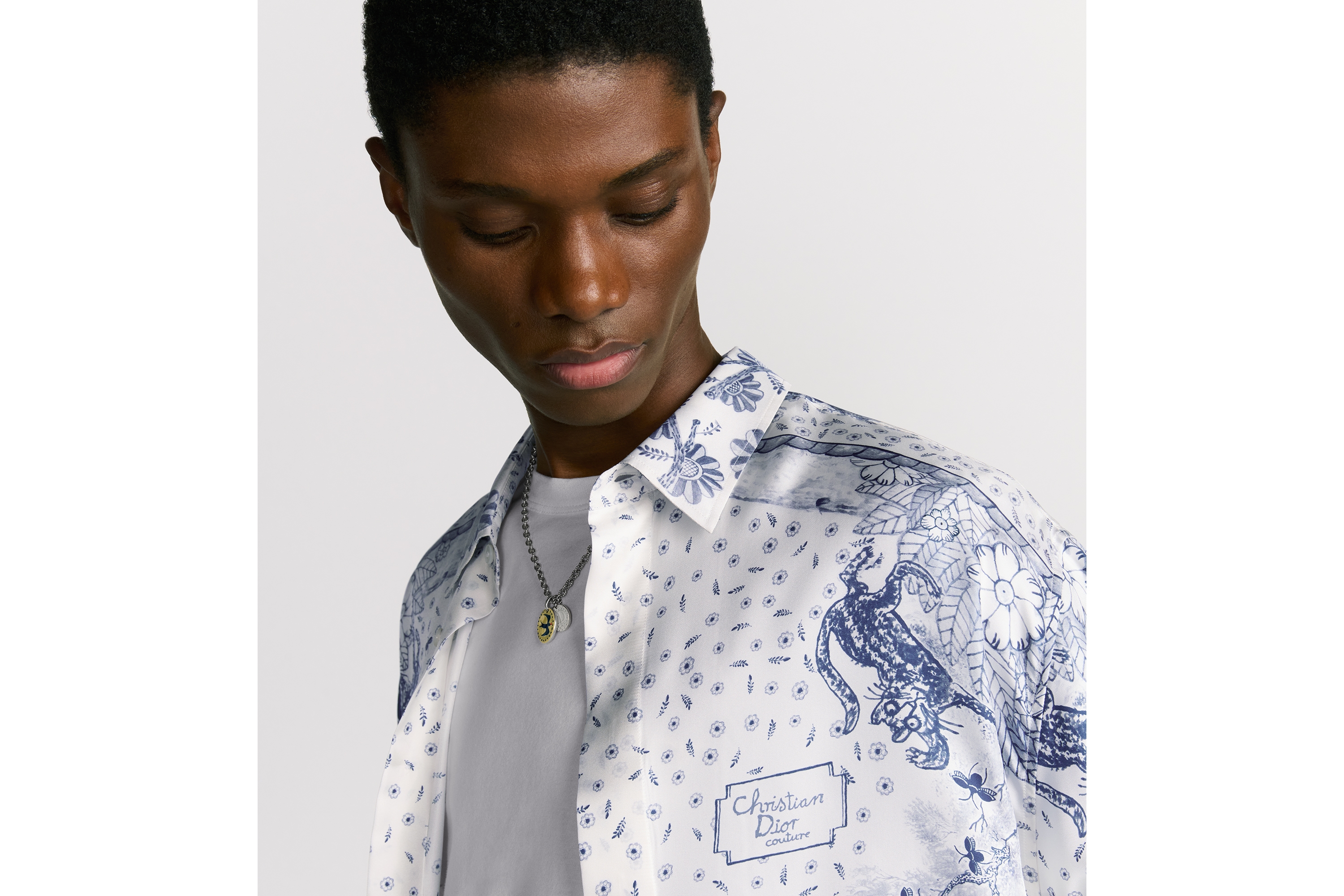 Look DIOR AND HYLTON NEL Shirt White and Navy Blue Silk Twill E10