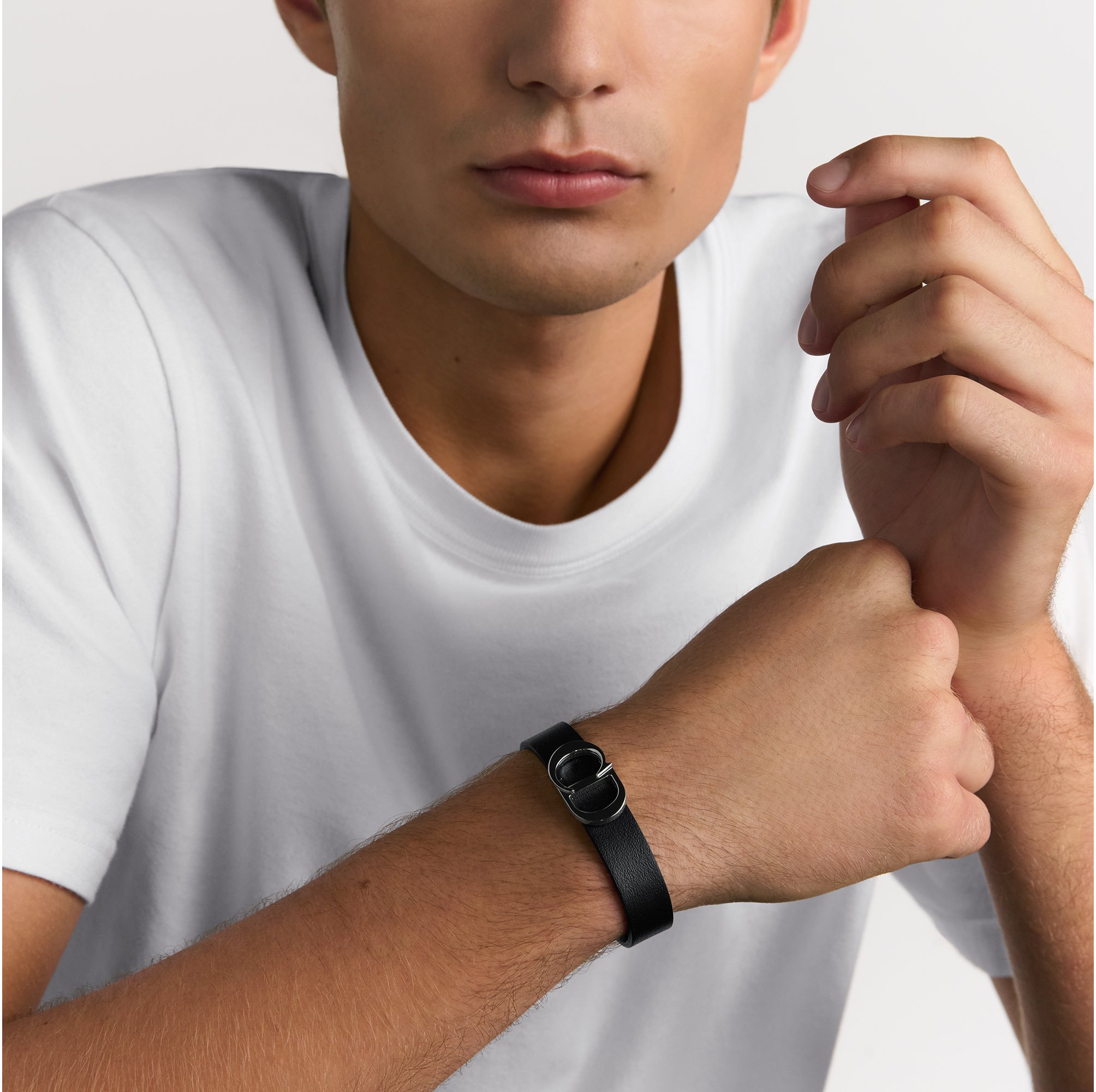 aria_look CD Icon Leather Bracelet