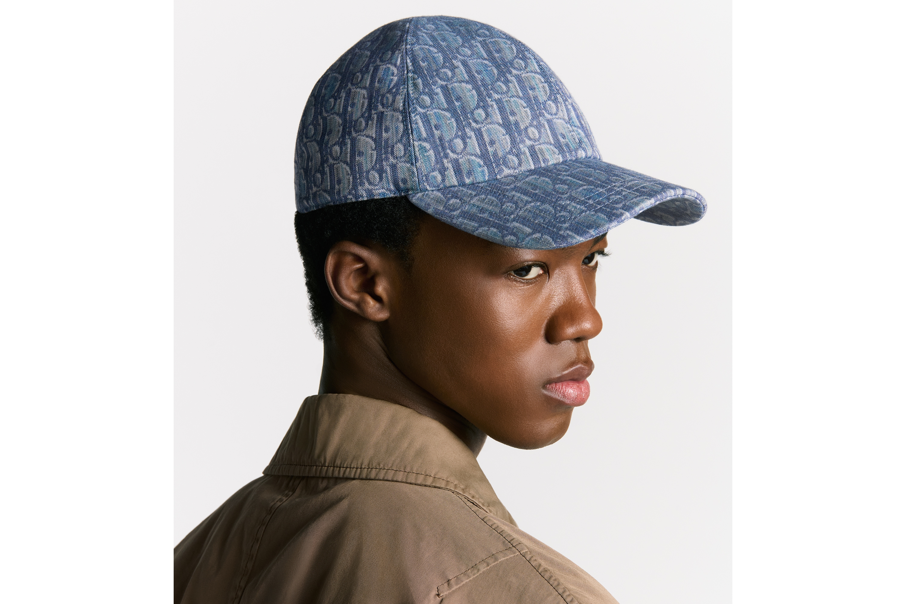 look_image_alt_prefix Dior Oblique Cap Baumwolltwill in Hellblau E26