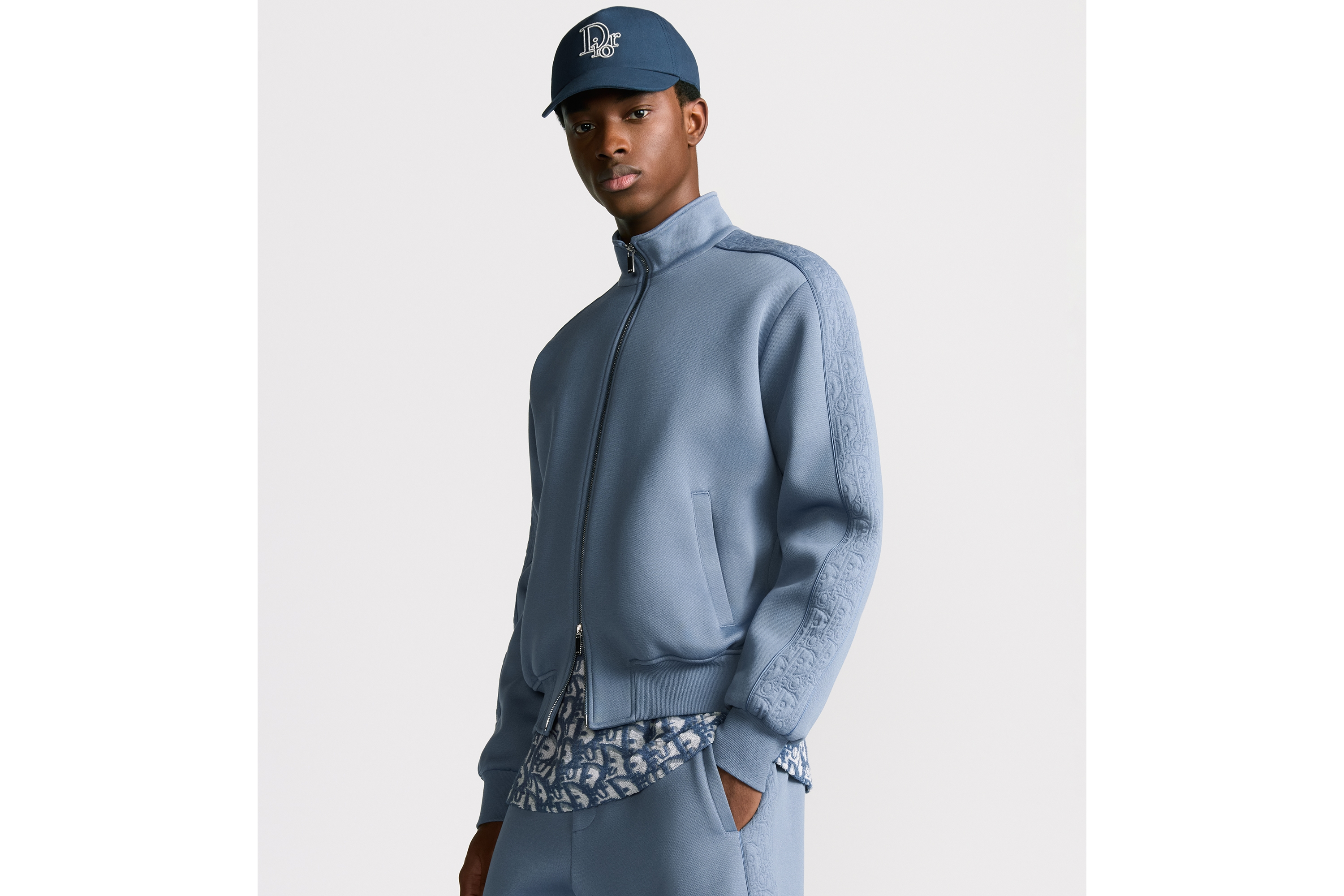 Look Dior Oblique Track Jacket Sky Blue Cotton-Blend Jersey E01