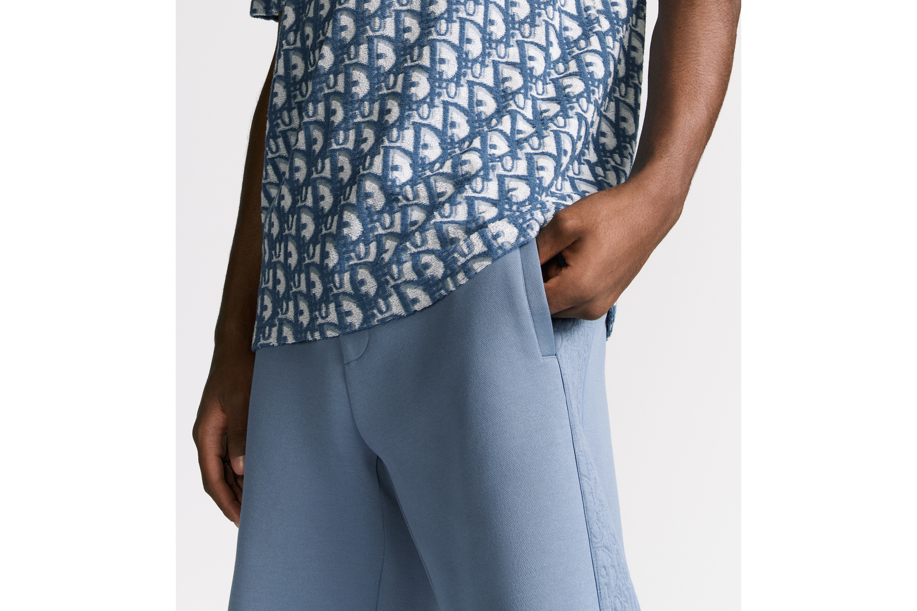 look_image_alt_prefix Bermuda met Dior Oblique-motief Luchtblauwe jersey van een katoenblend E16