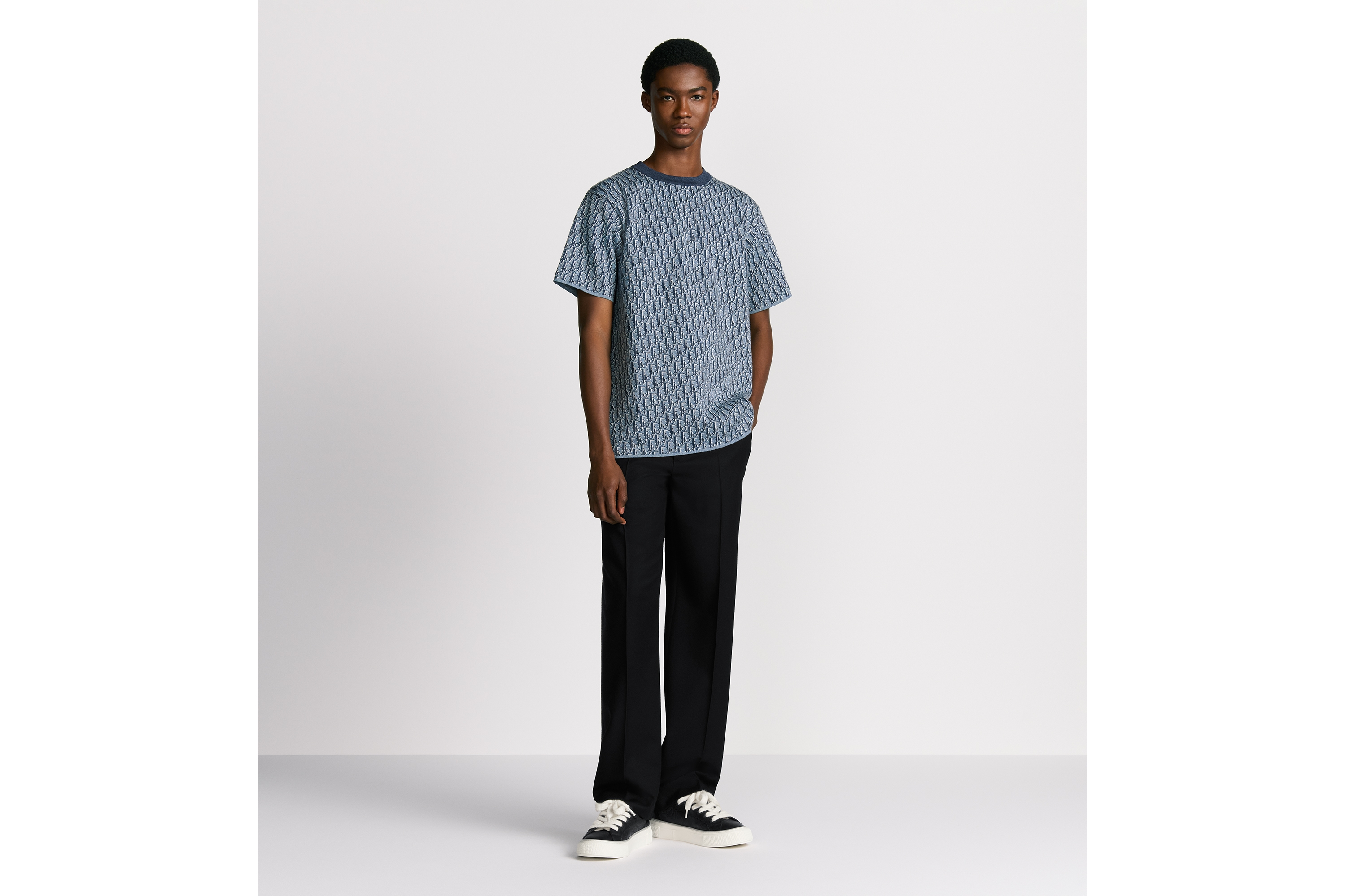 Look Dior Oblique T-Shirt, Relaxed Fit Blue Cotton Jacquard E08