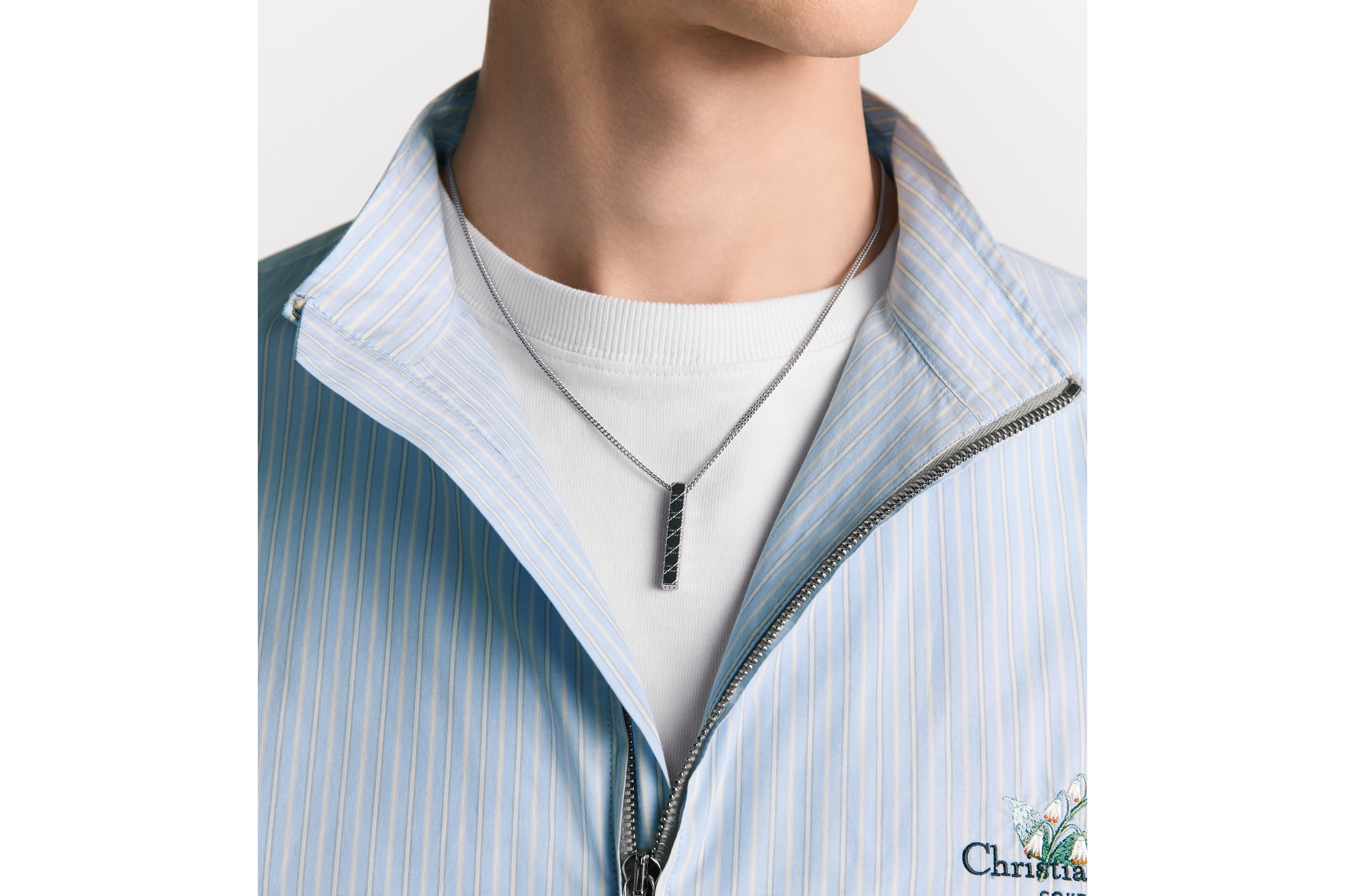 look_image_alt_prefix สร้อยคอพร้อมจี้ Cannage ทองเหลืองเคลือบเงิน E41