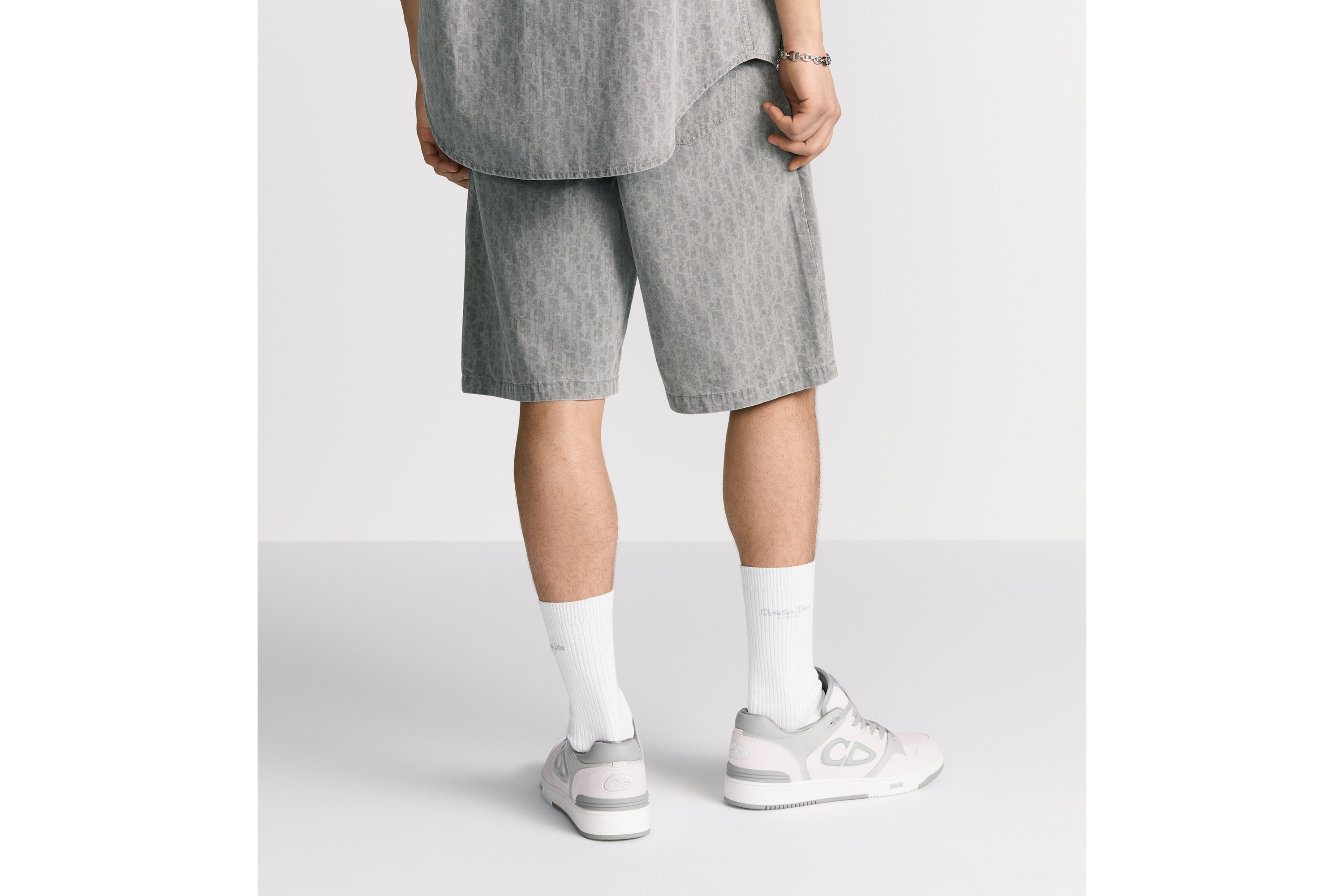 look_image_alt_prefix Dior Oblique 버뮤다 쇼츠 그레이 코튼 데님 E15