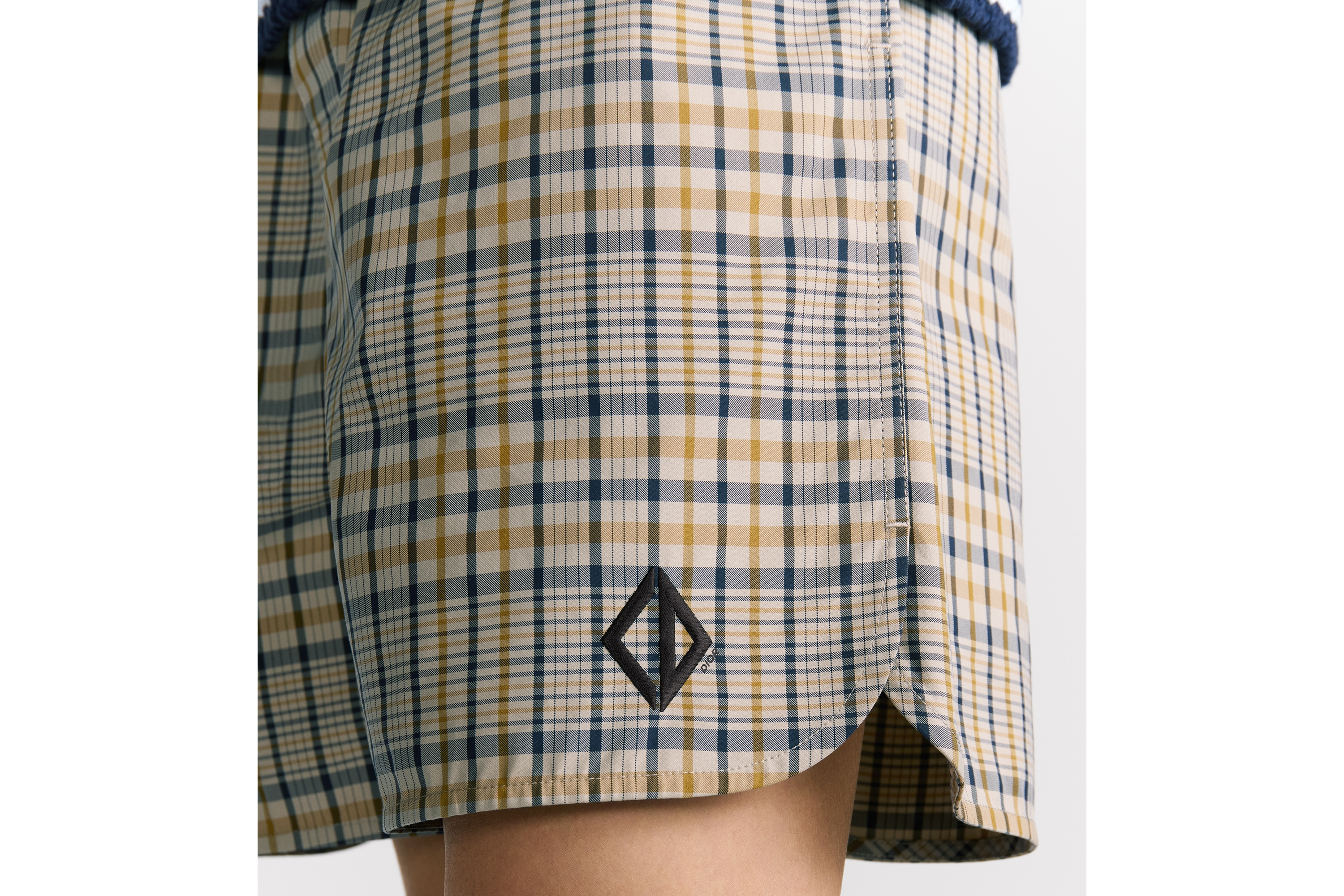 Look Shorts Beige Tartan Cotton Blend E16