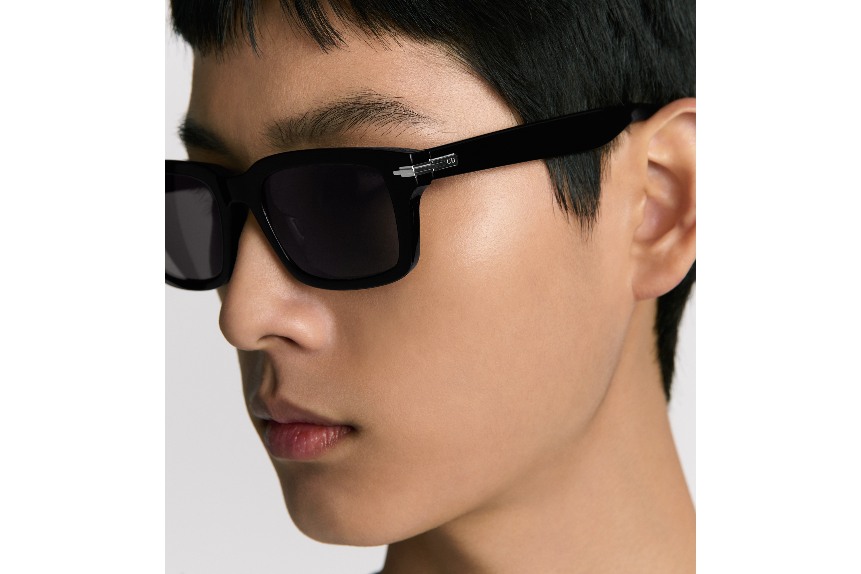 DiorBlackSuit S16F แว่นตากันแดดทรงสี่เหลี่ยมผืนผ้าสีดํา E30