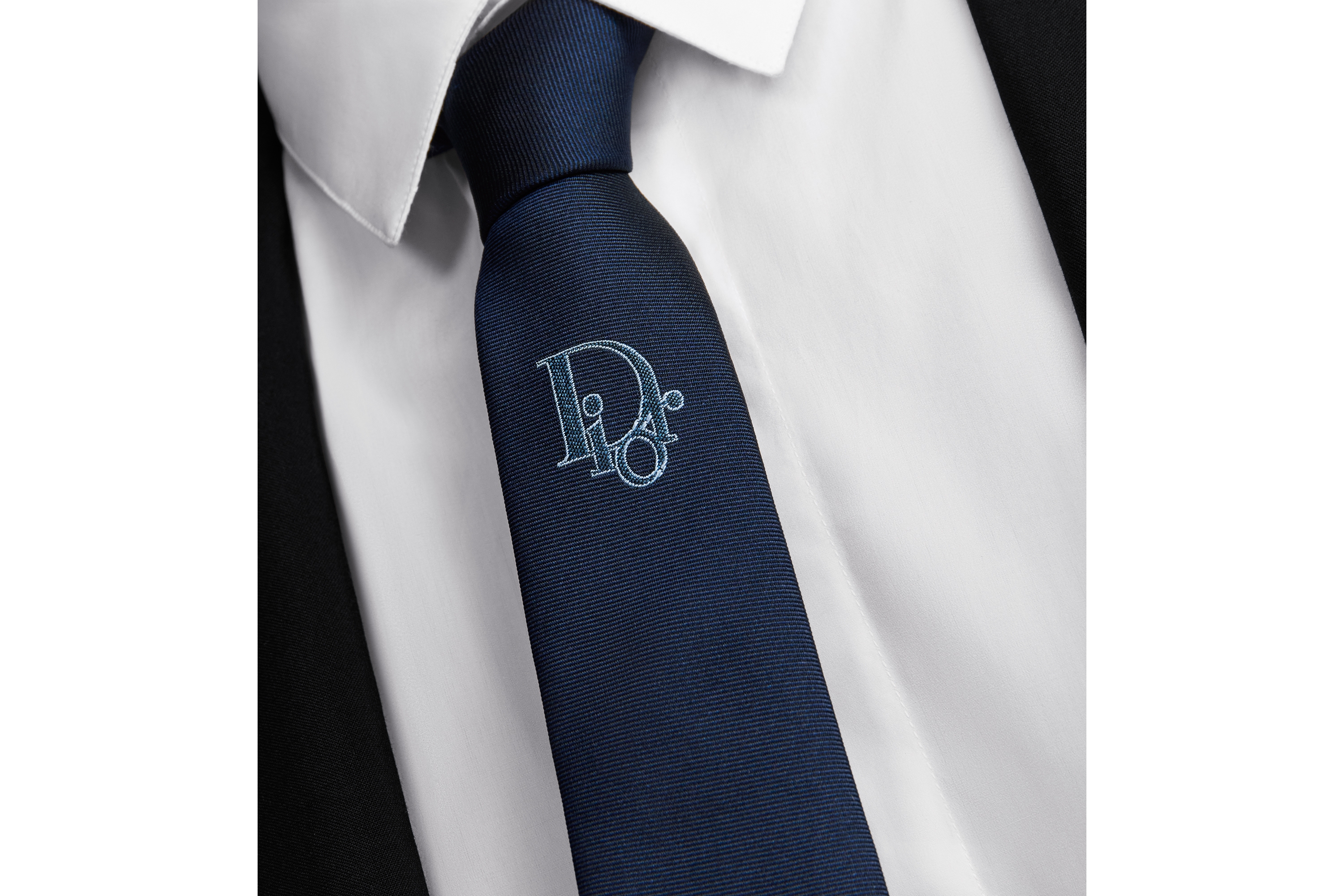 Look Tie with Centered Dior Oblique Navy Blue Silk E36