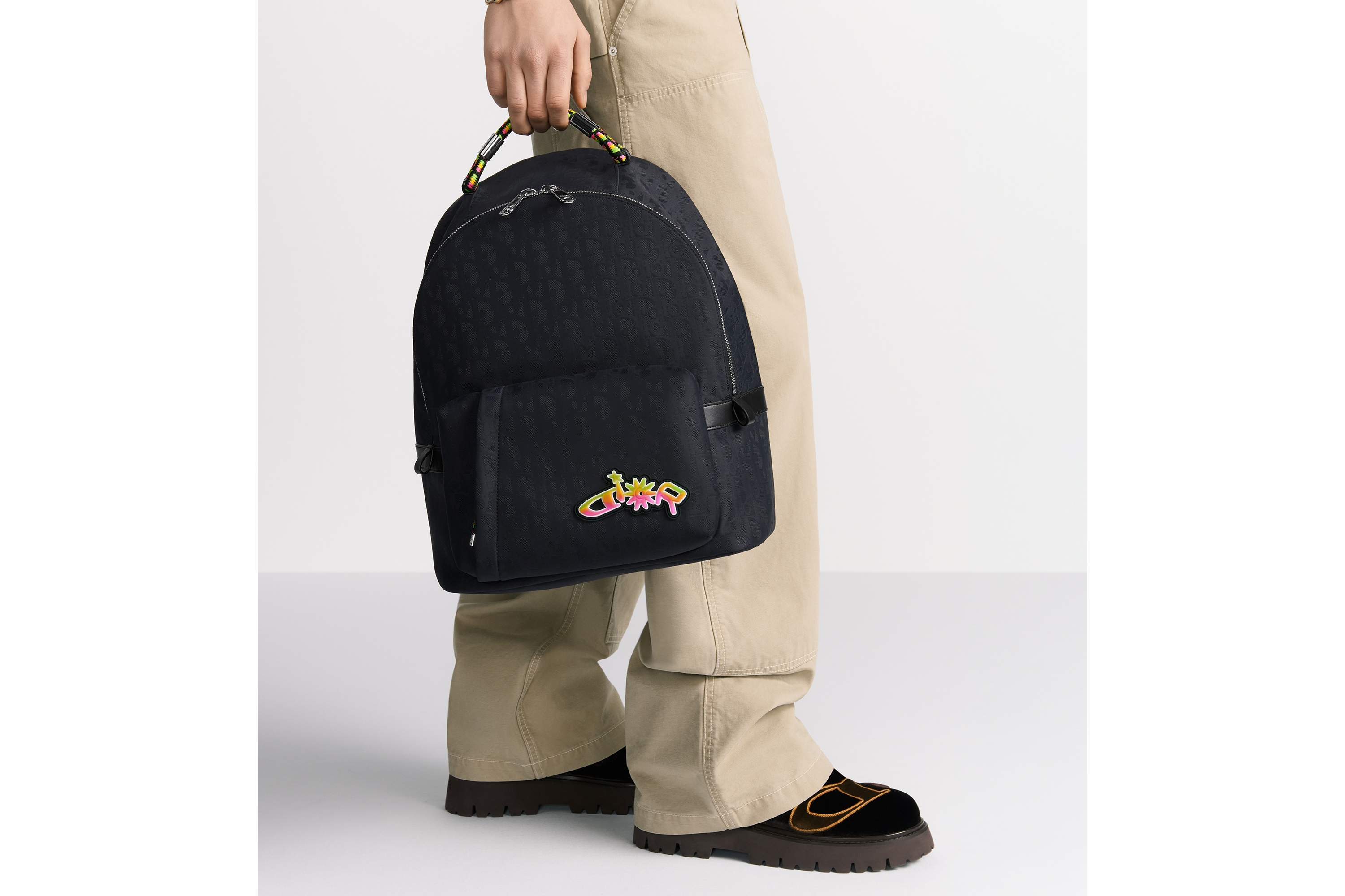 look_image_alt_prefix Mochila DIOR AND LEWIS HAMILTON com zíper Nylon Dior Oblique preto e tecido técnico com efeito de couro preto E20