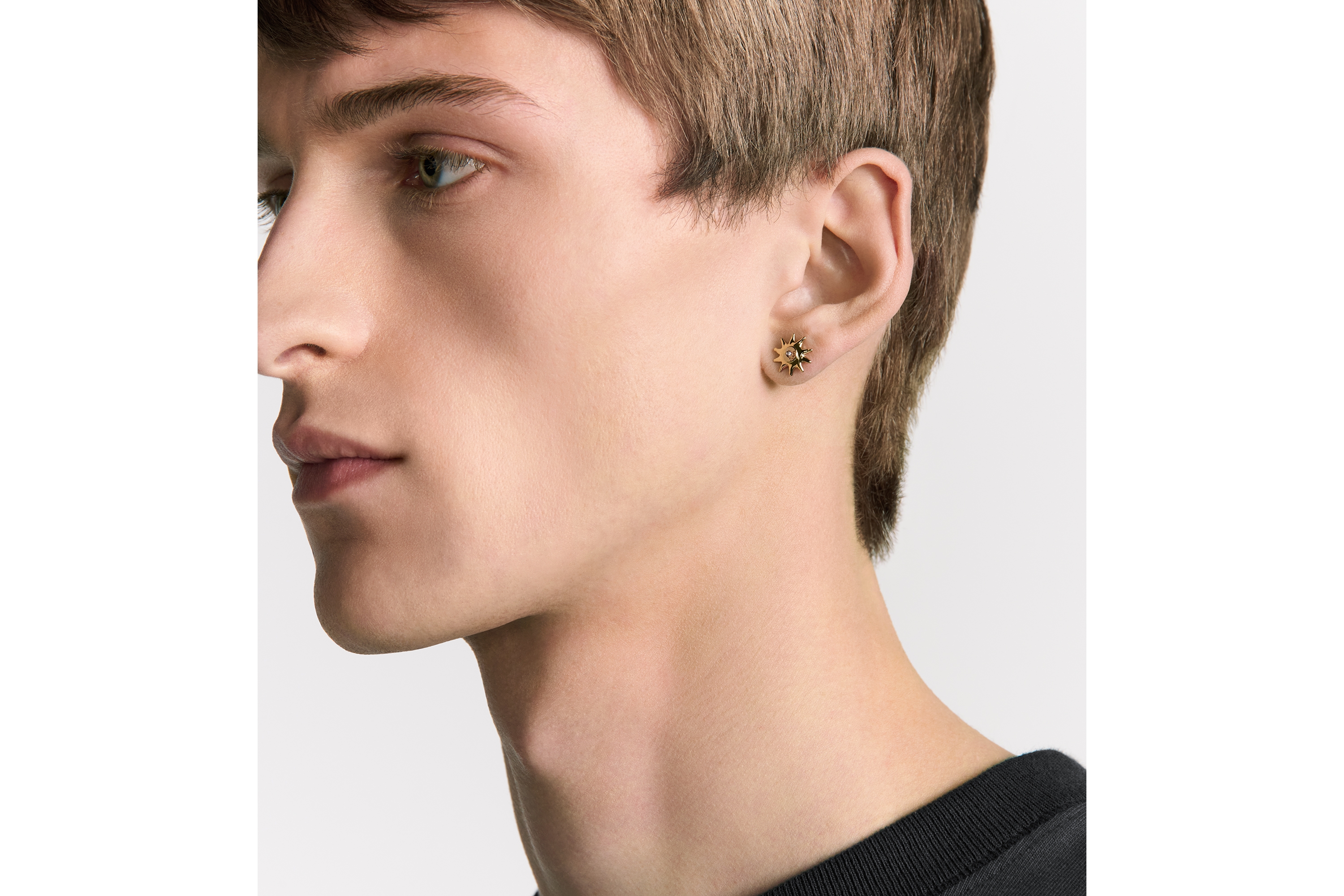 Look DIOR AND LEWIS HAMILTON earrings Gold-Finish Brass and White Crystals E40