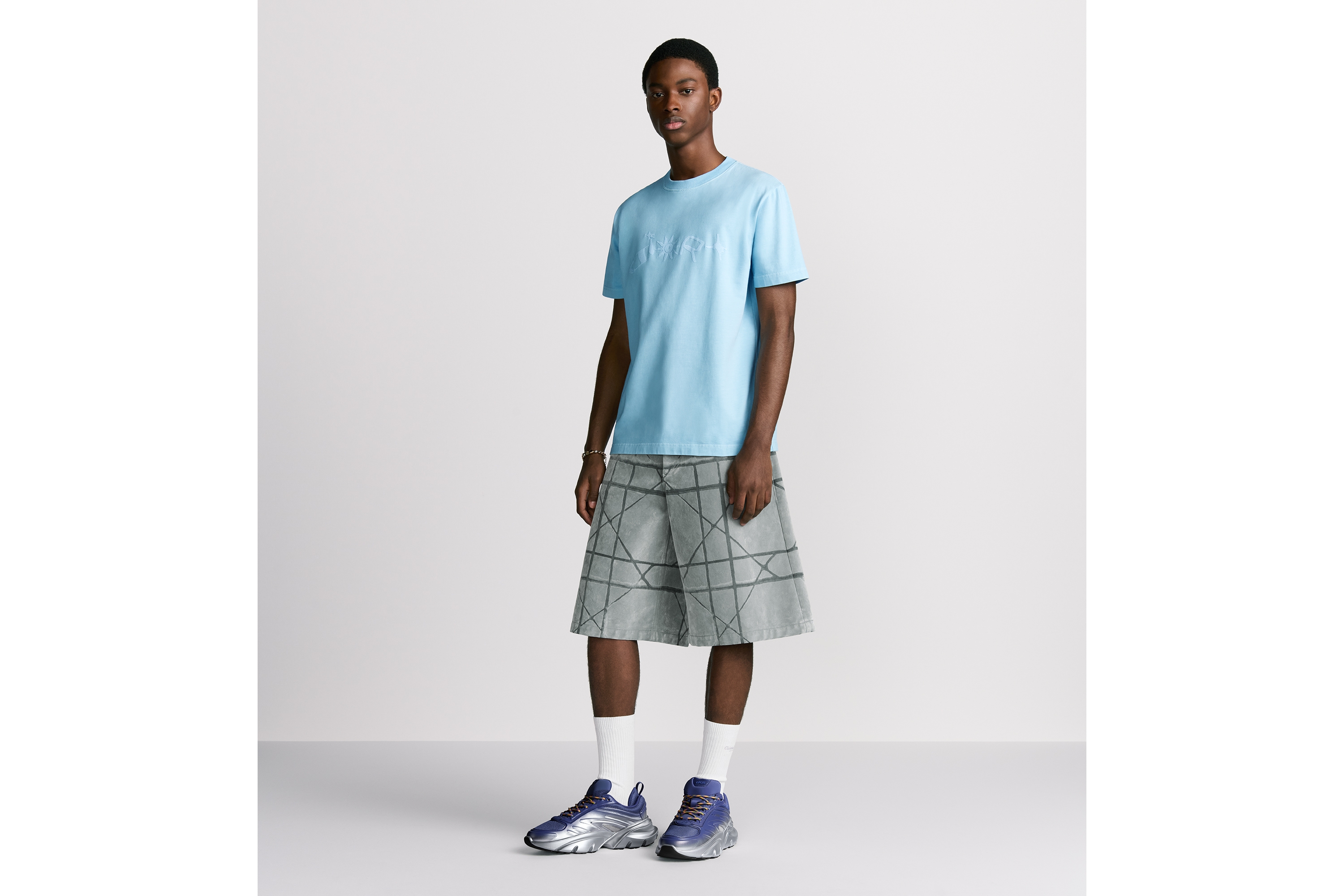 Look DIOR AND LEWIS HAMILTON Bermuda Shorts Gray Flocked Cotton-Blend Twill E08