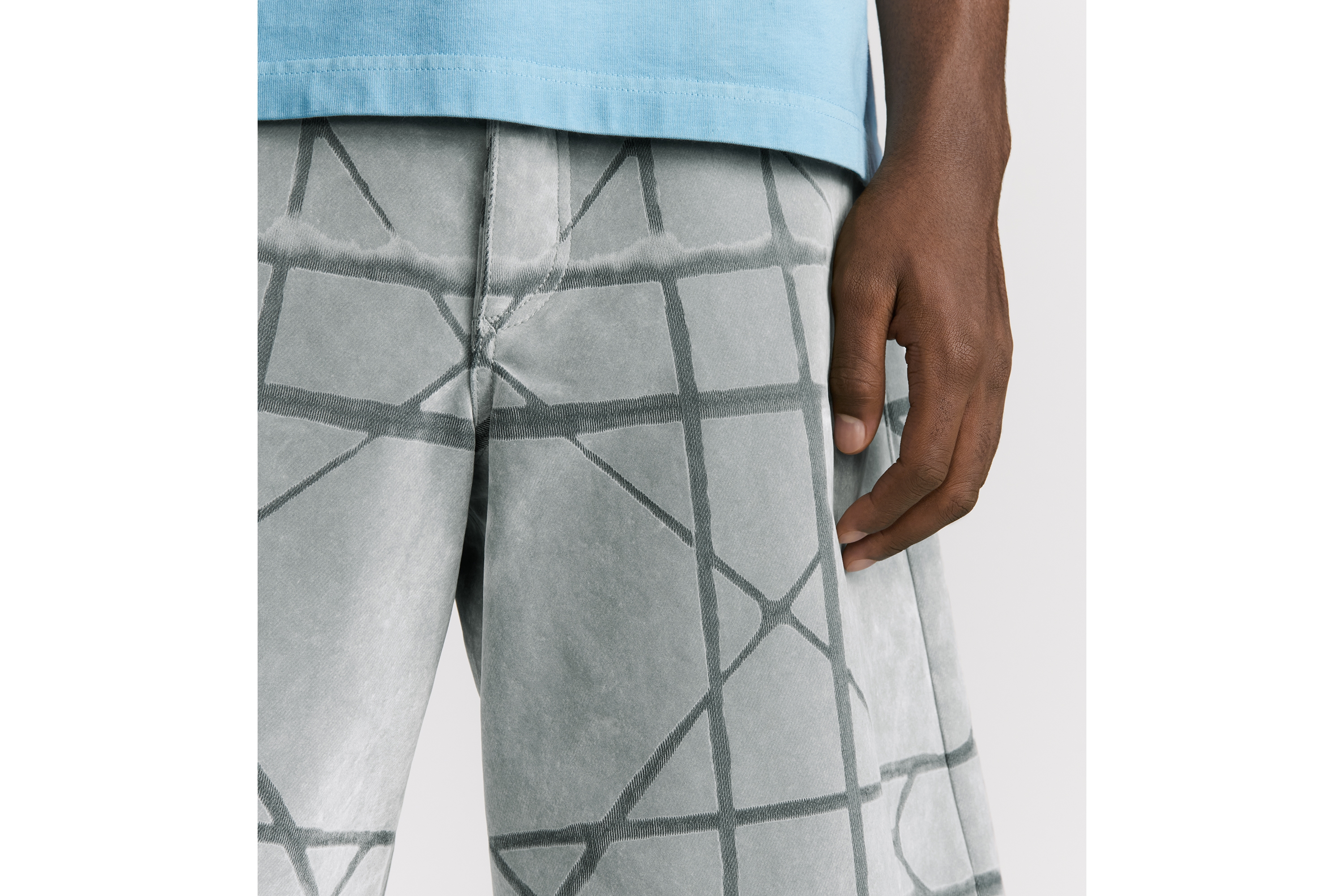 Look DIOR AND LEWIS HAMILTON Bermuda Shorts Gray Flocked Cotton-Blend Twill E16